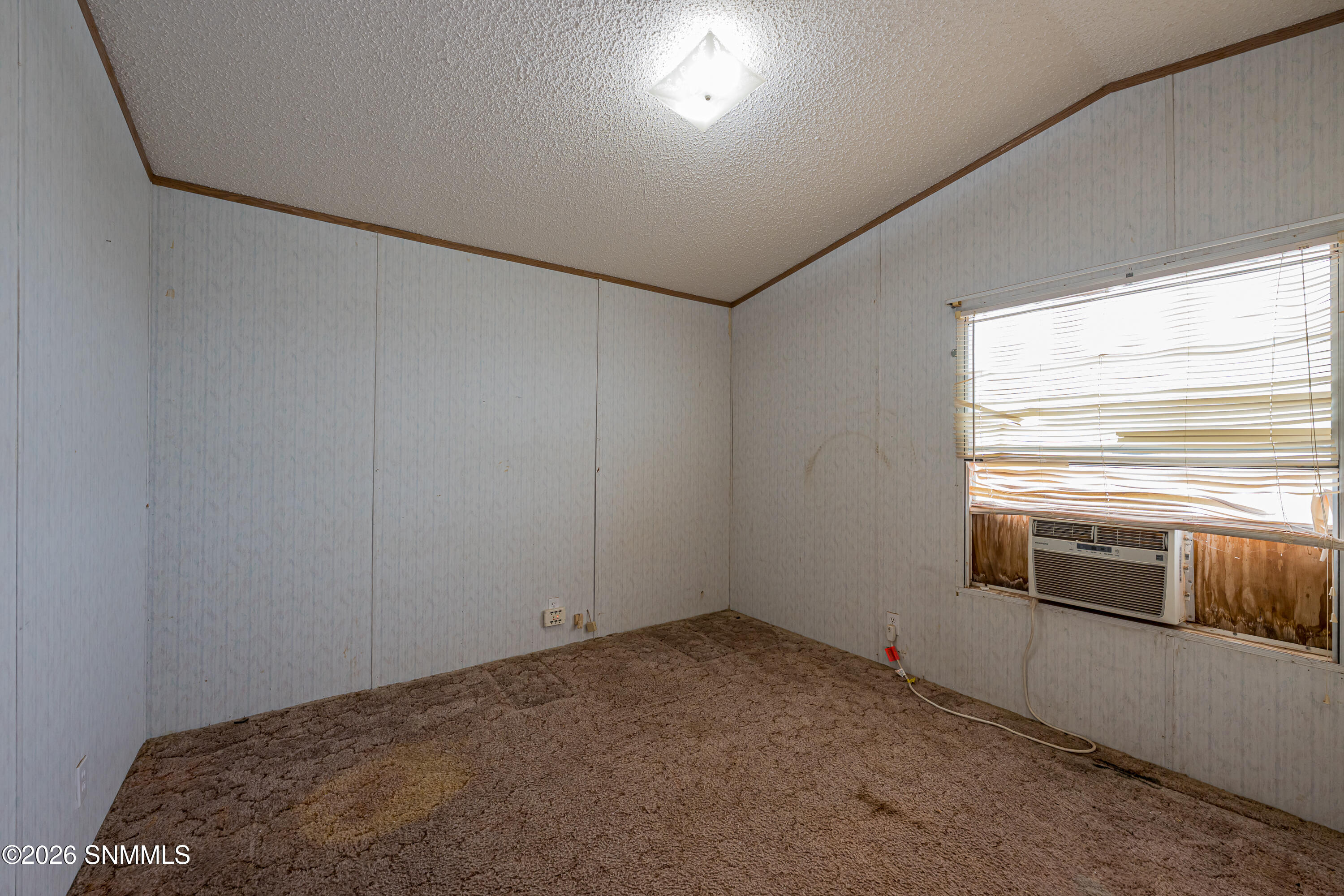 102 Desert Road Property Photo 38