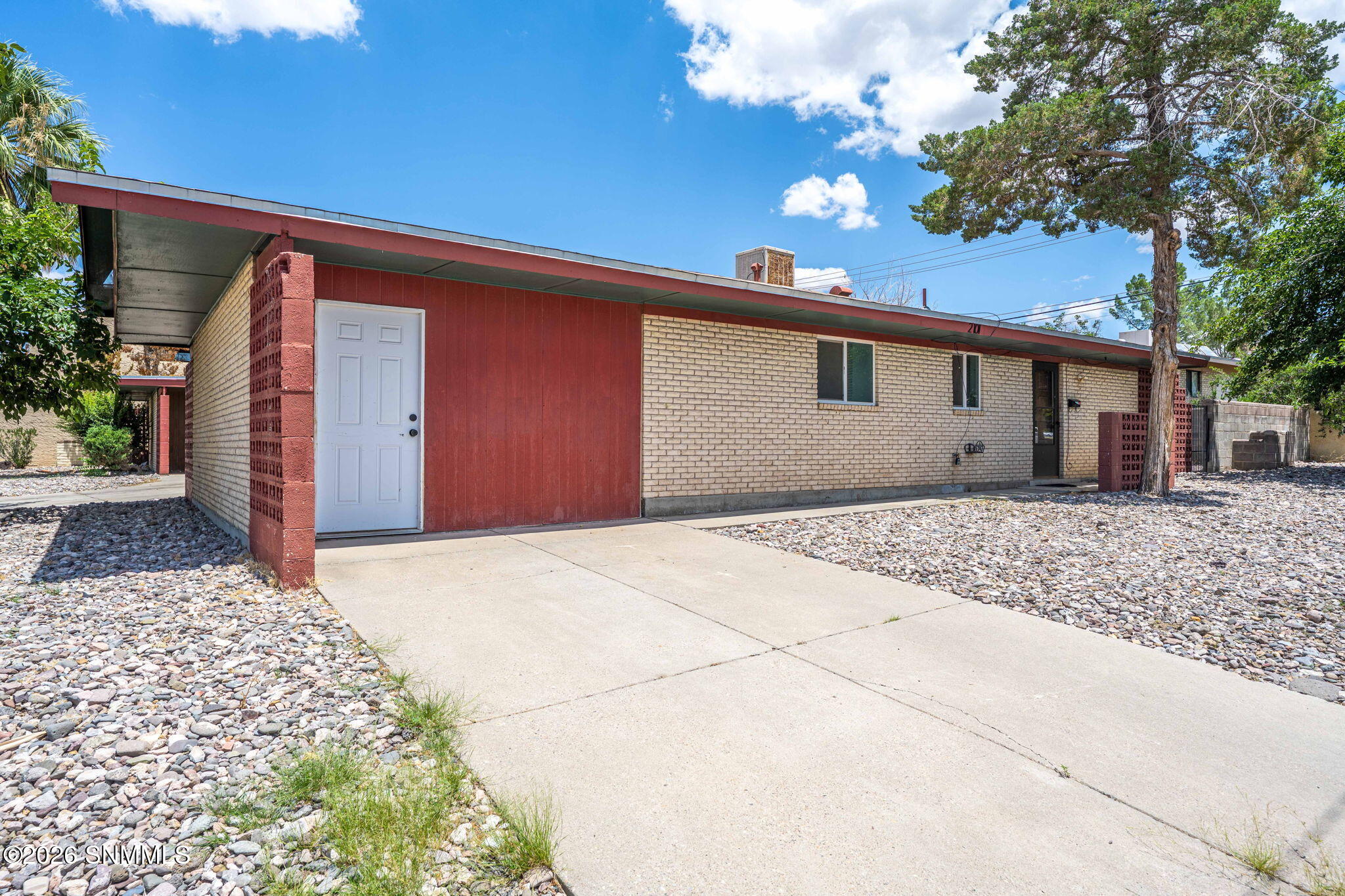2101 Chilton Drive Property Photo 4