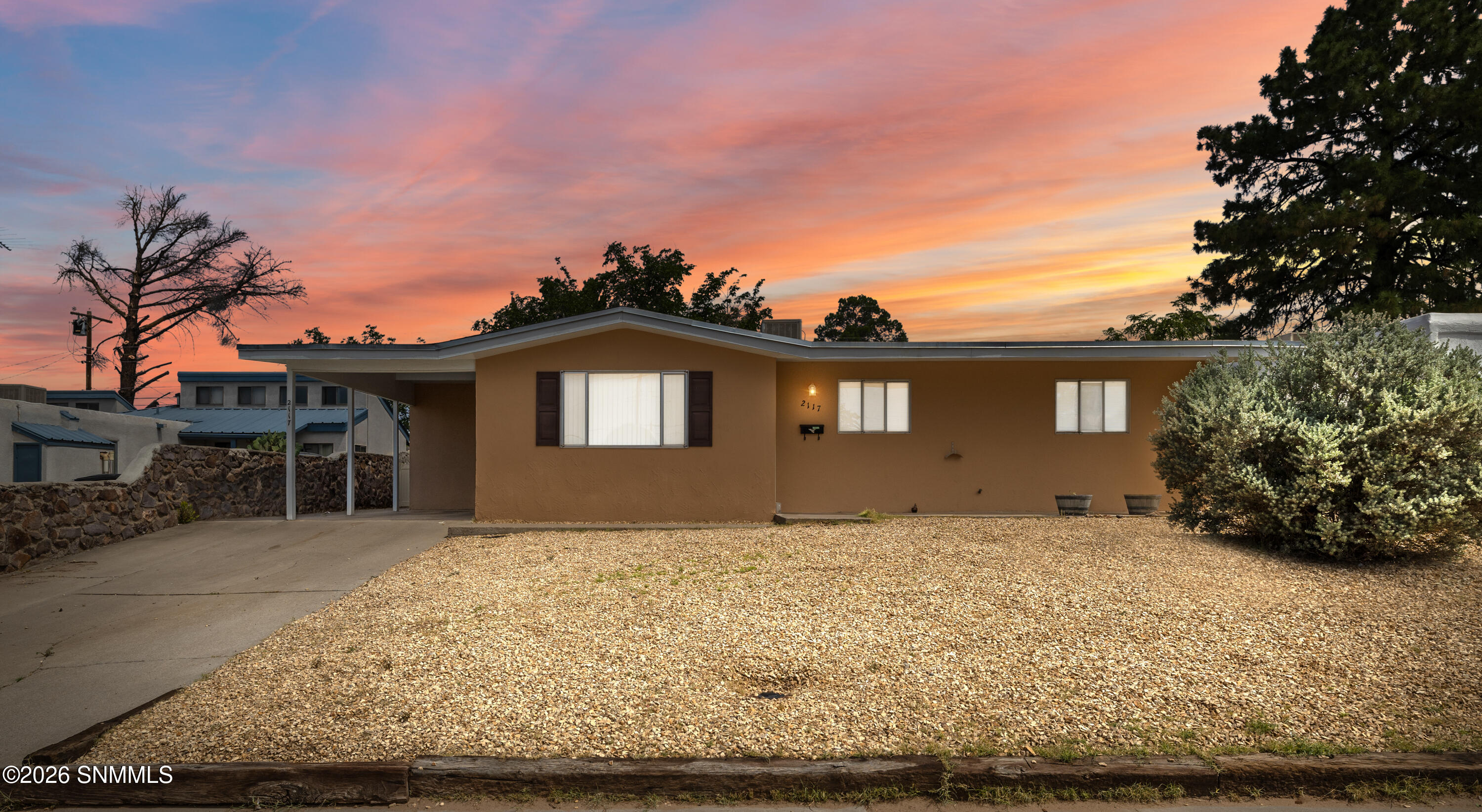 2117 Skyway Drive Property Photo 1