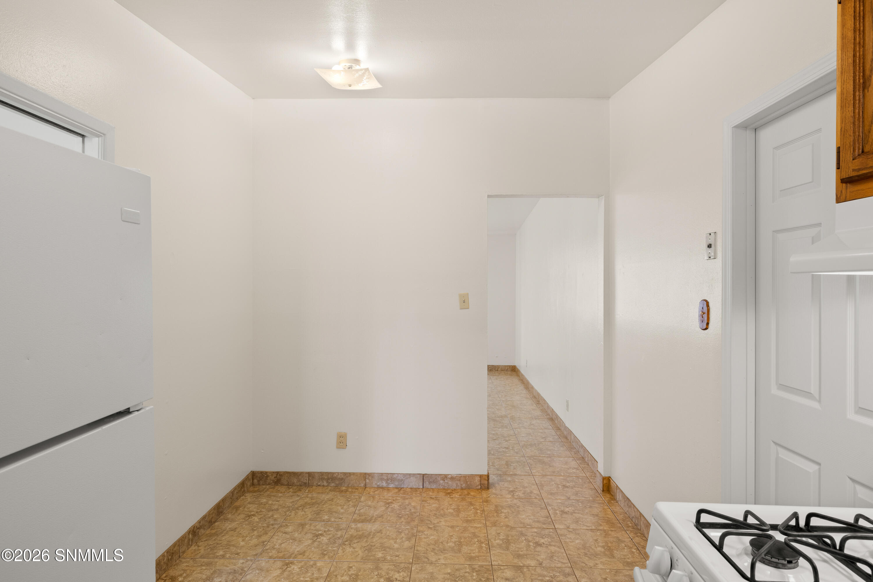 2117 Skyway Drive Property Photo 8