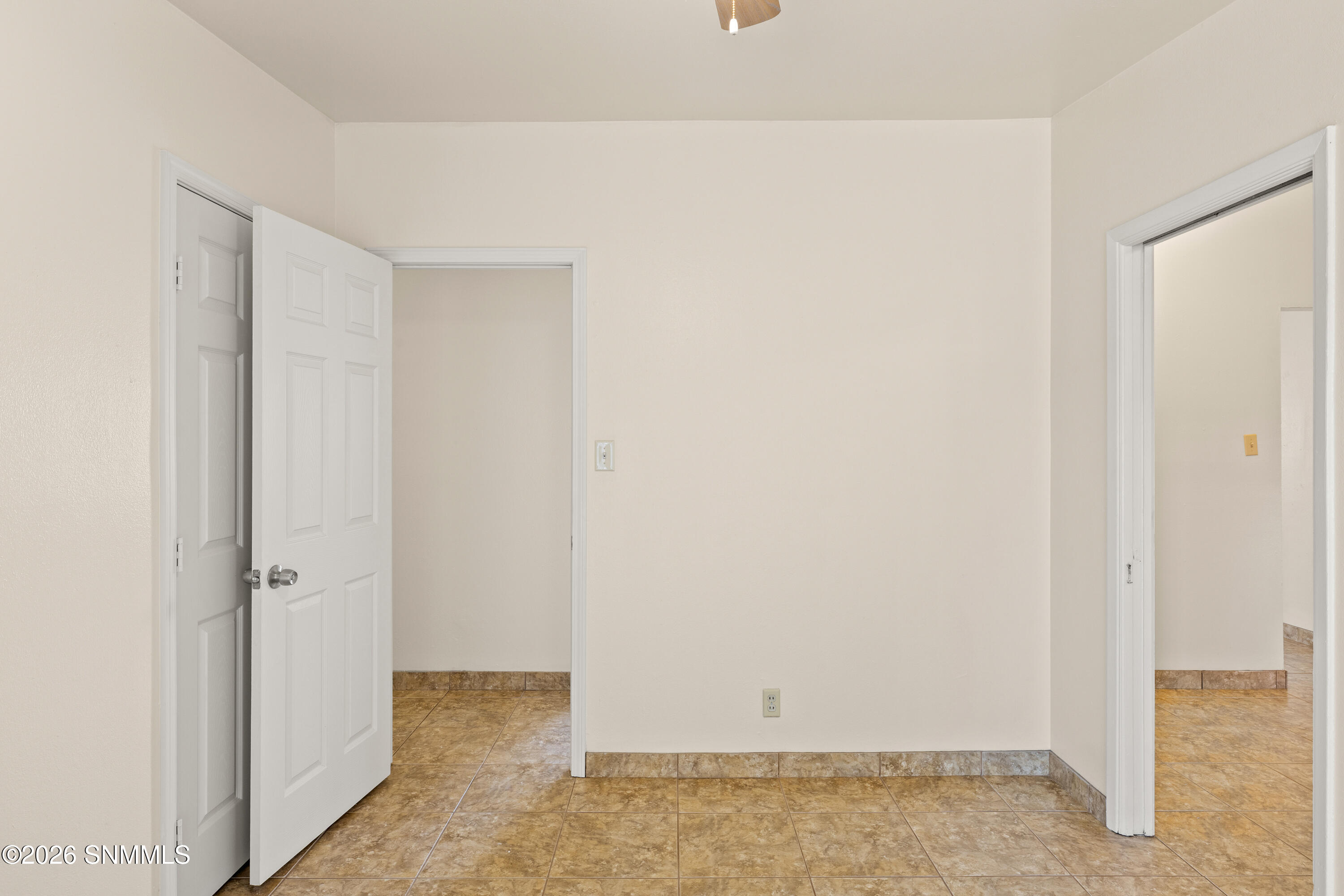 2117 Skyway Drive Property Photo 14