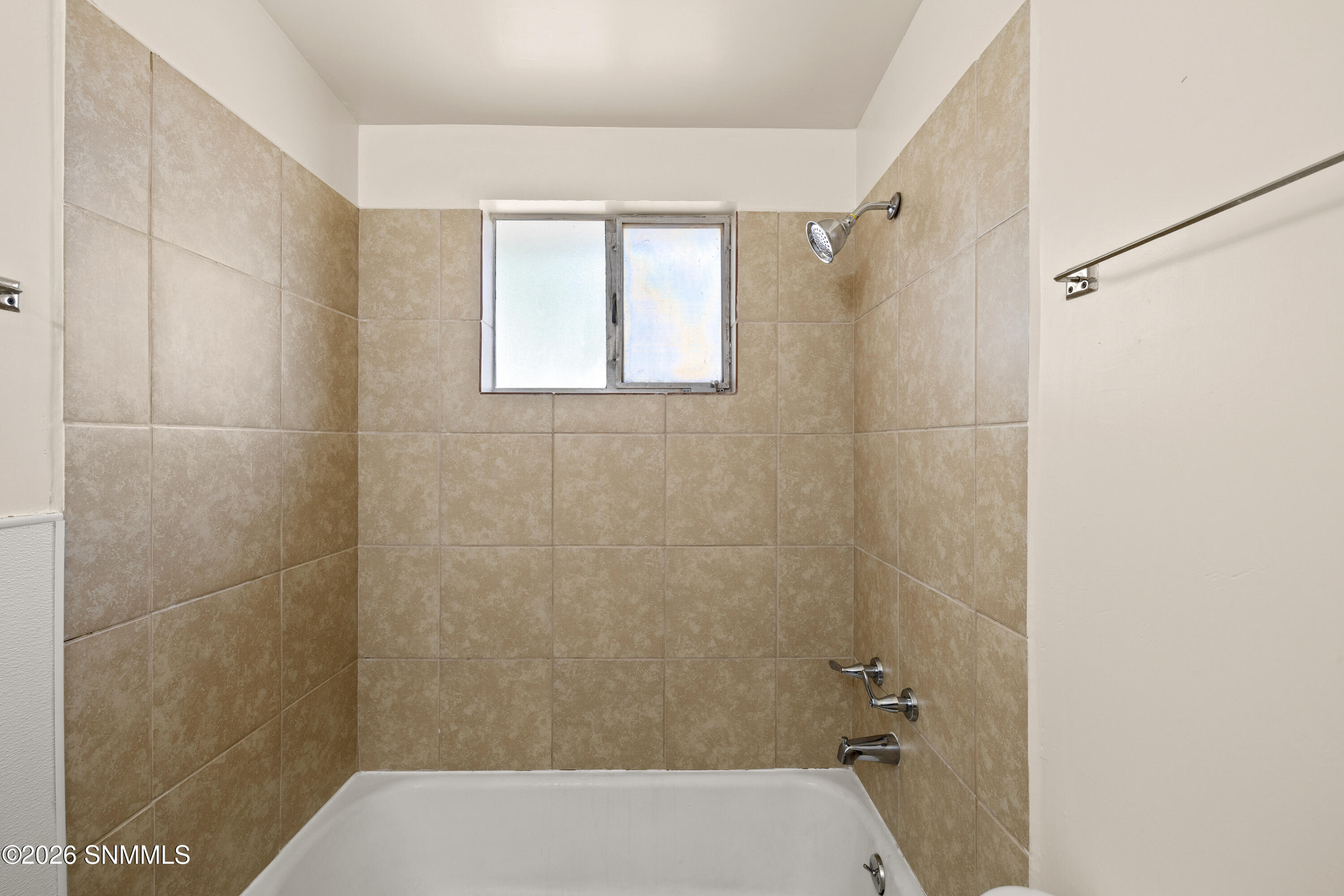 2117 Skyway Drive Property Photo 20