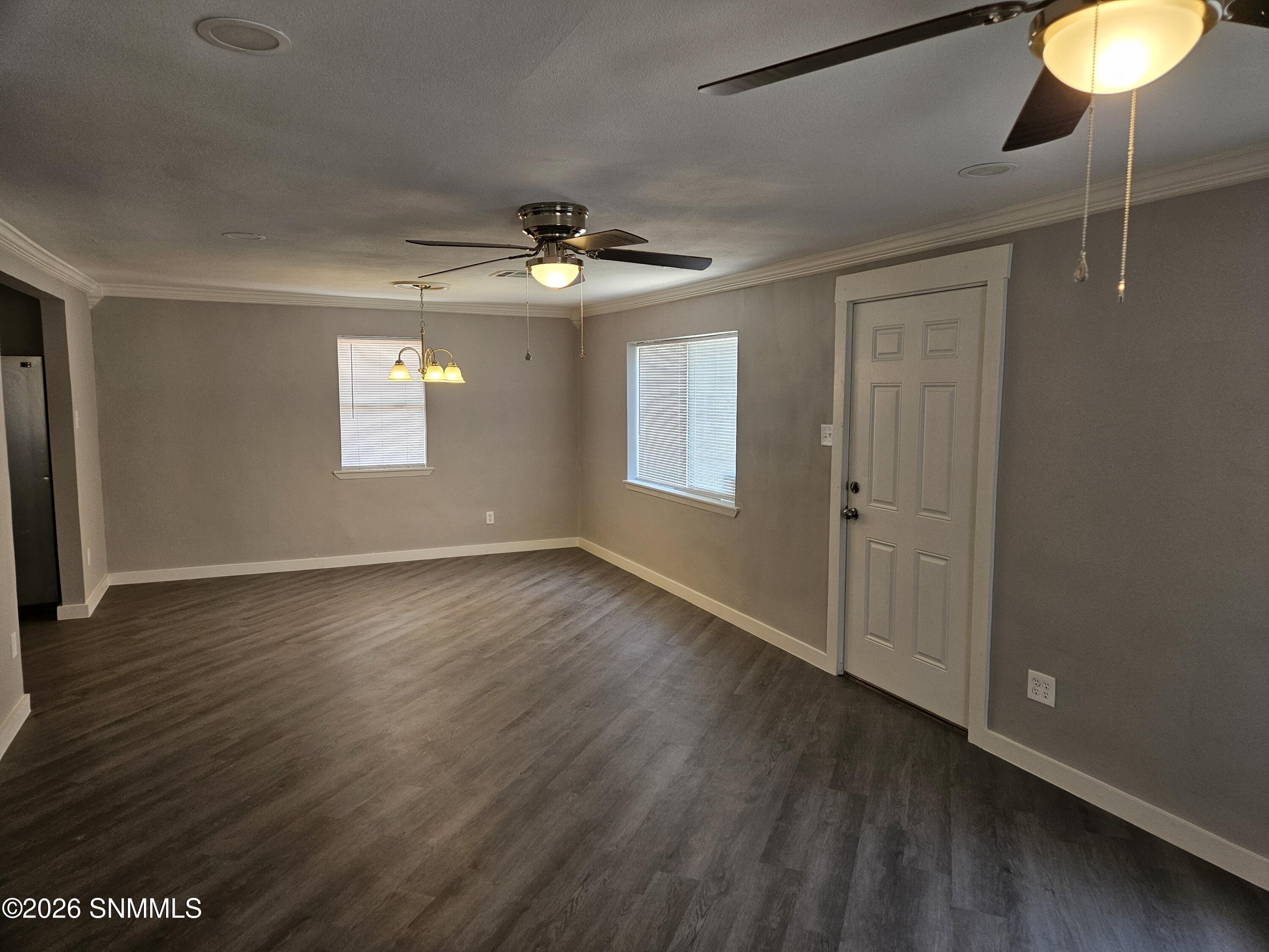 1212 Douglas Drive Property Photo 6