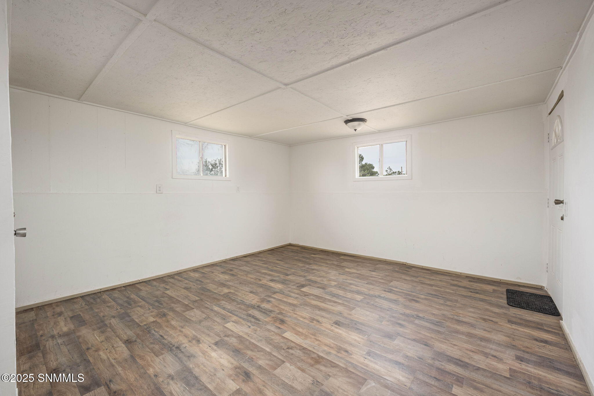 9104 Horace Lane Property Photo 5