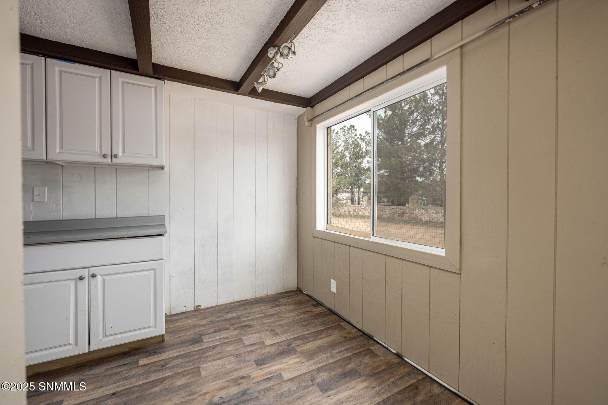 9104 Horace Lane Property Photo 11