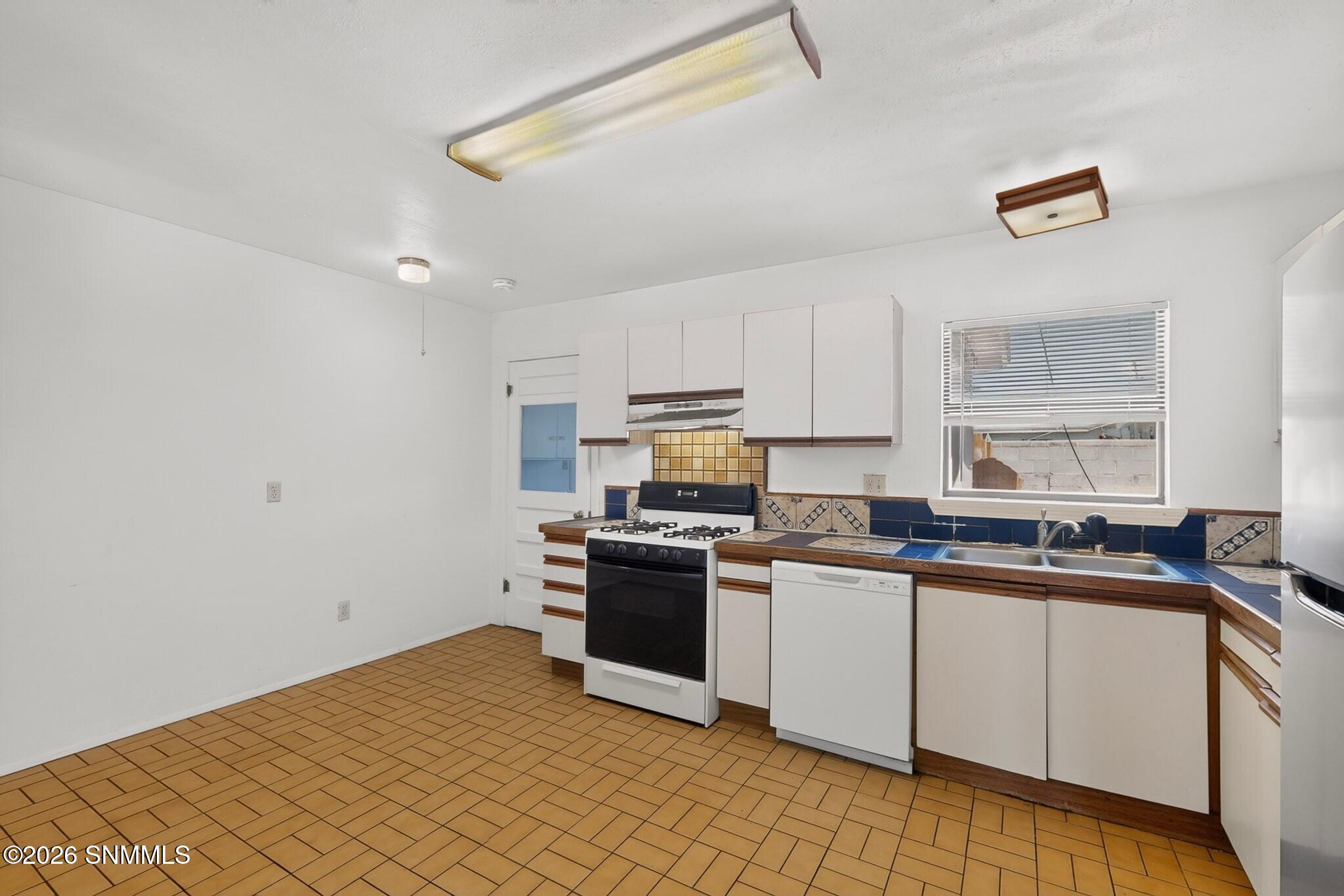 1765 Hamiel Drive Property Photo 11