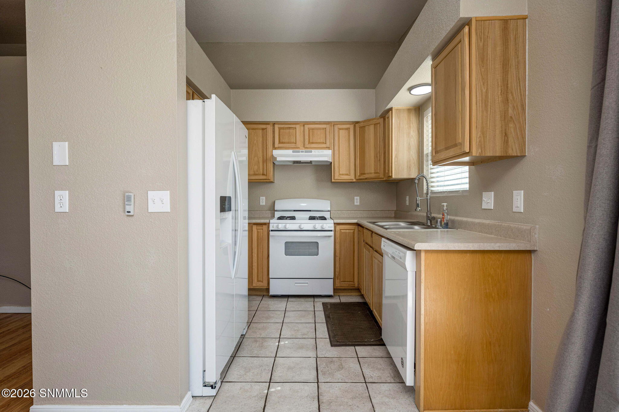 3733 Stoneway Road Property Photo 11