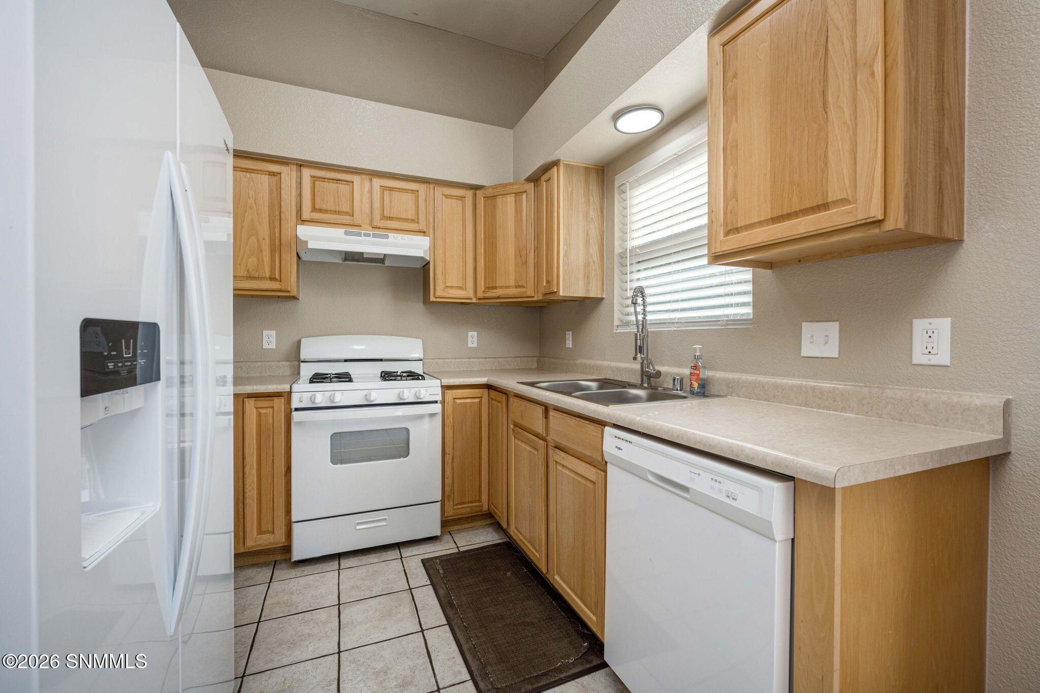 3733 Stoneway Road Property Photo 12