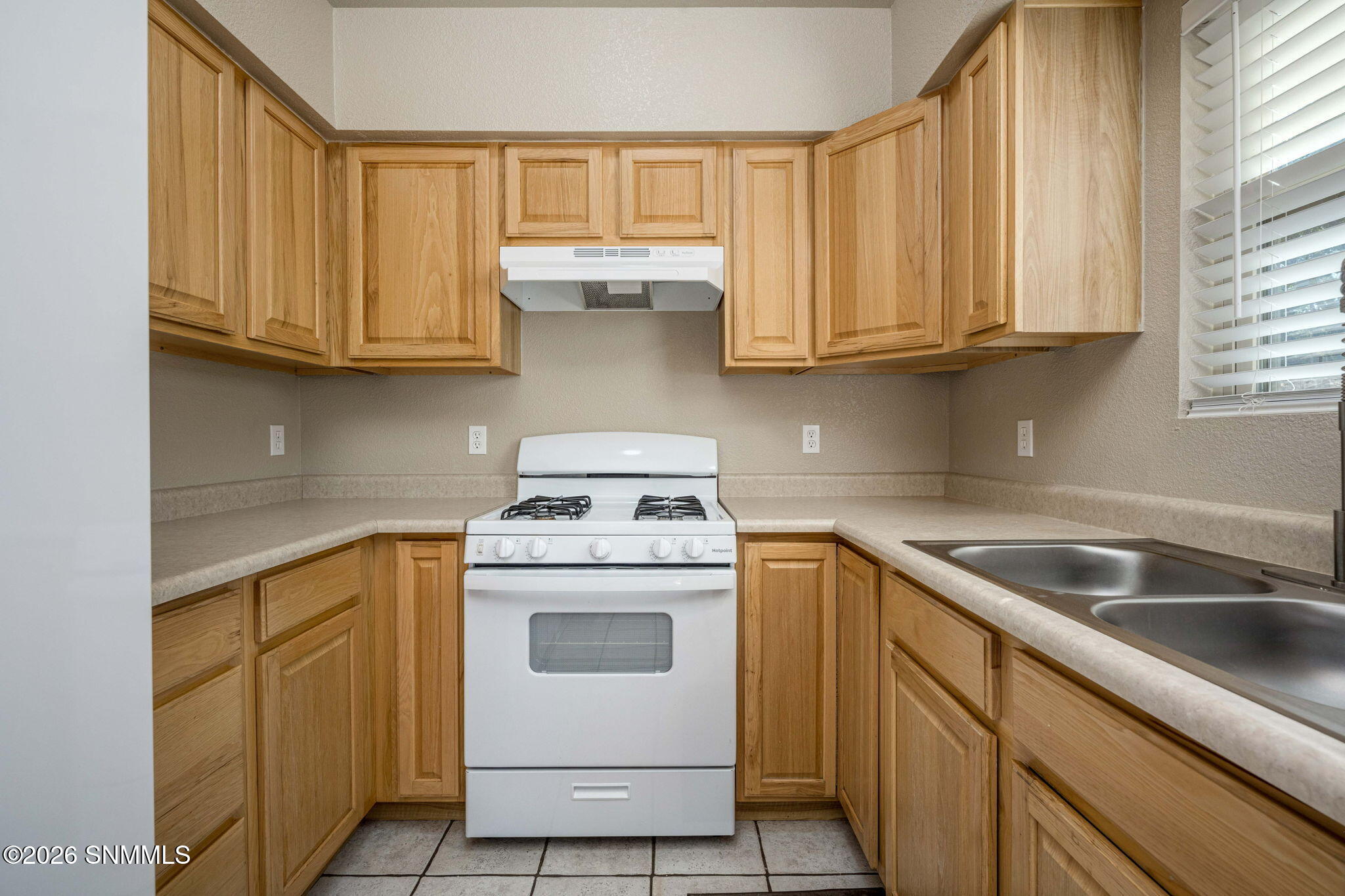 3733 Stoneway Road Property Photo 13