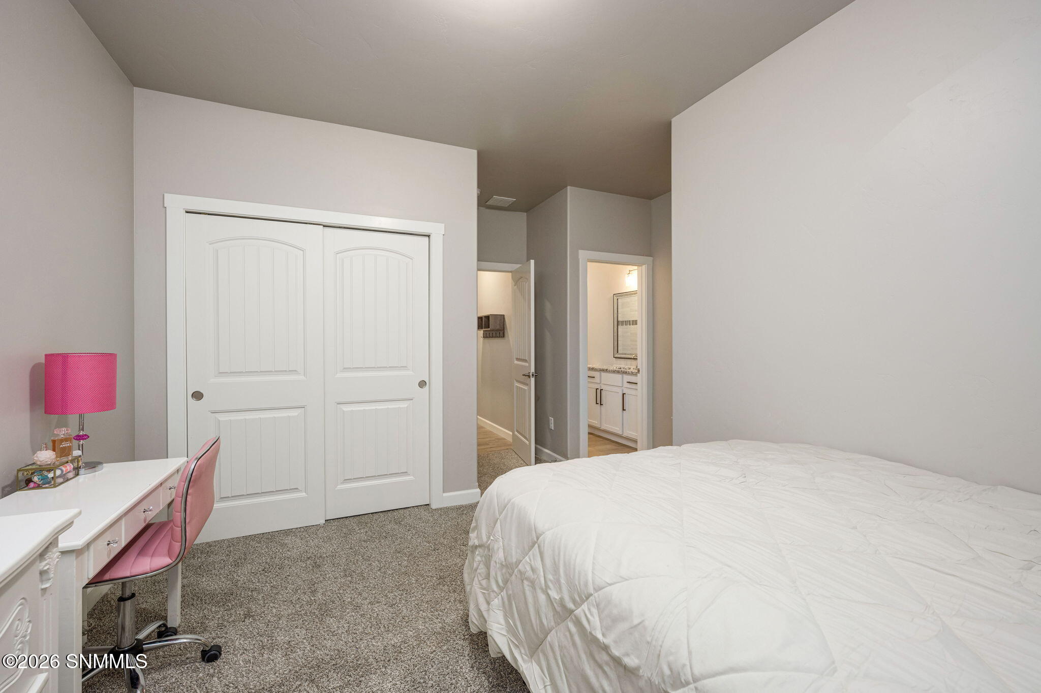 2632 E Springs Road Property Photo 31