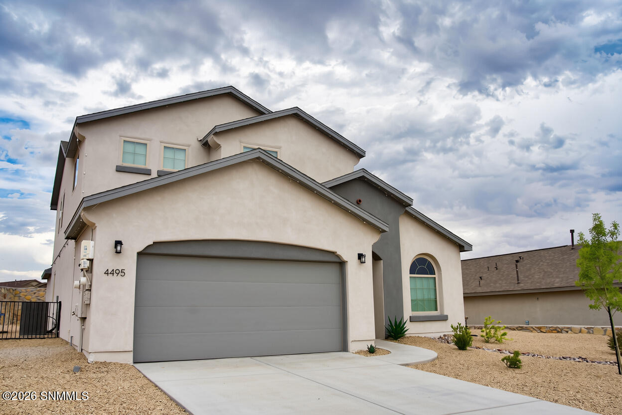 4495 Red Mountain Circle Property Photo 2