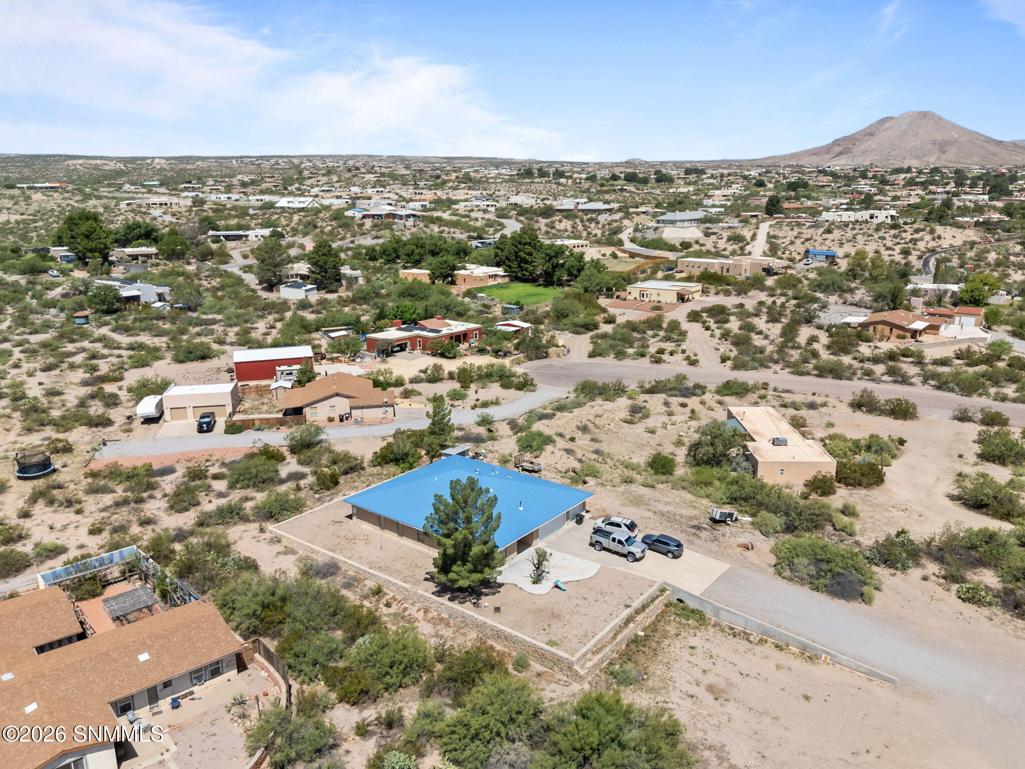 1021 La Quinta Street Property Photo 3