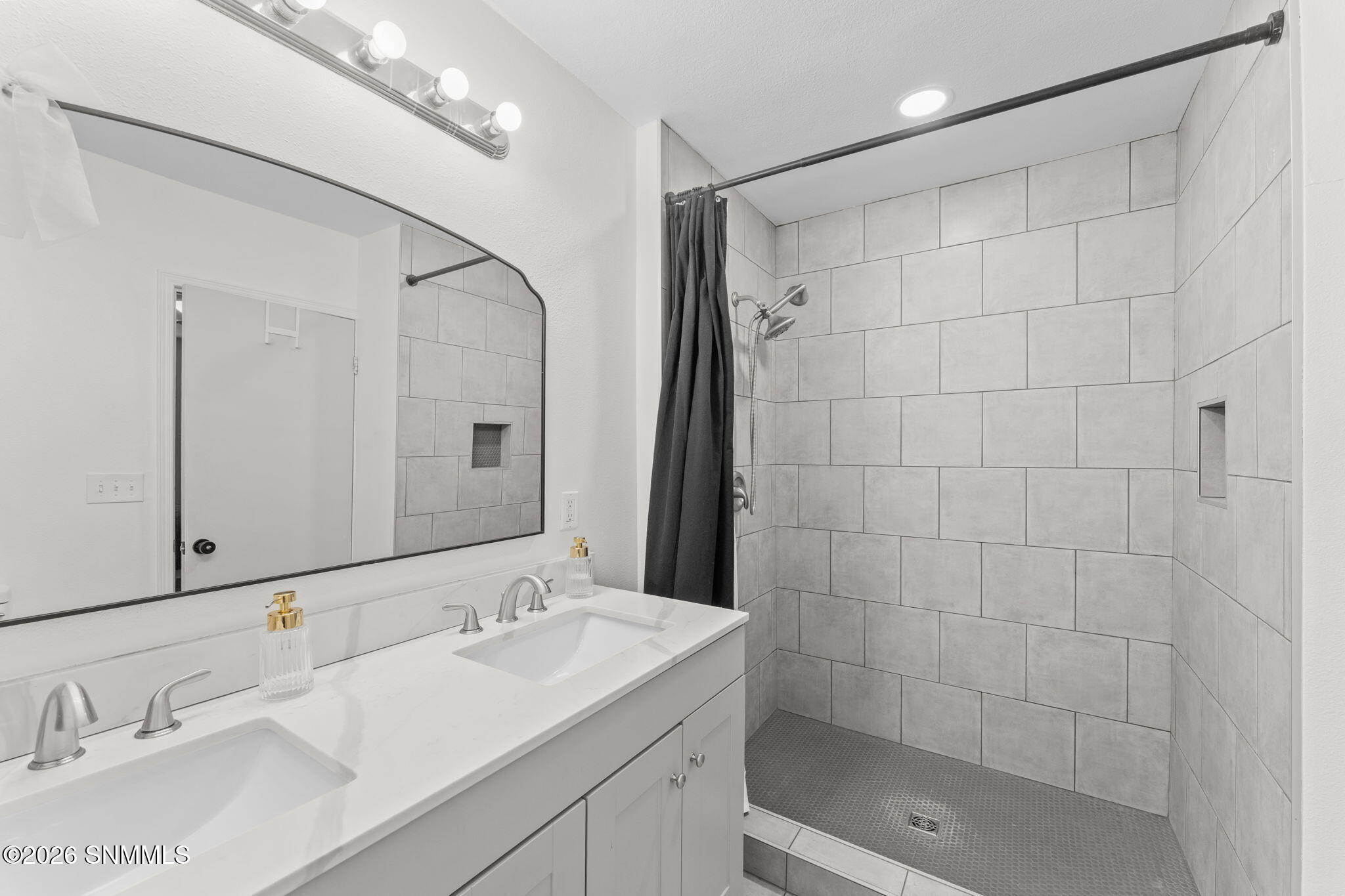 6595 Third Street Property Photo 31