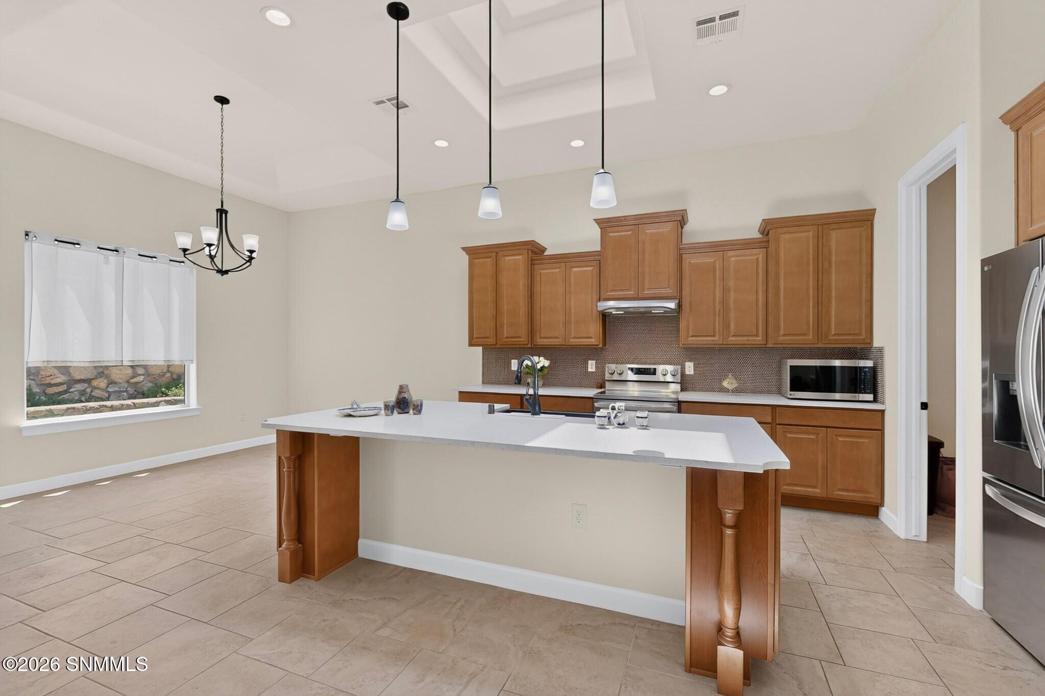 3030 Don Buck Drive Property Photo 10