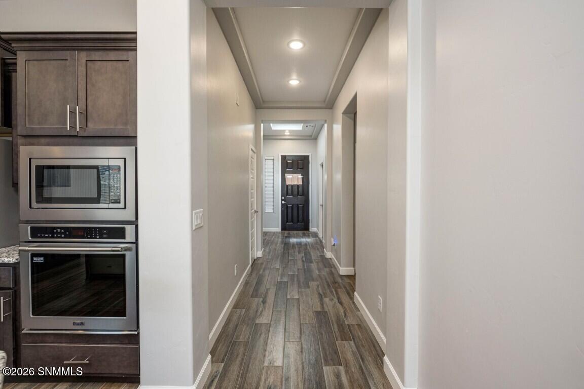 6836 Cassini Avenue Property Photo 6