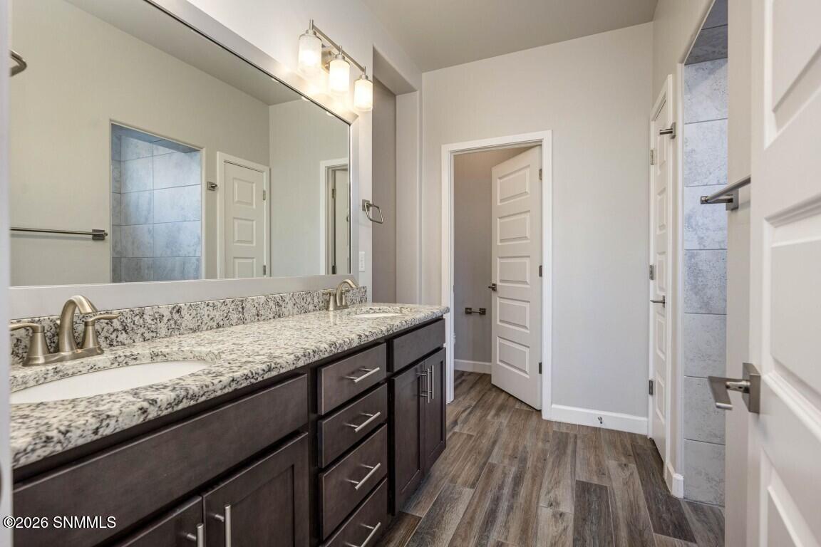 6836 Cassini Avenue Property Photo 23