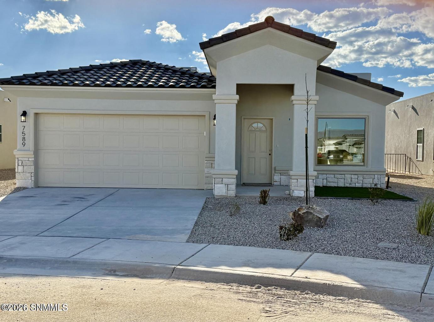 7589 Clarion Way Property Photo 1