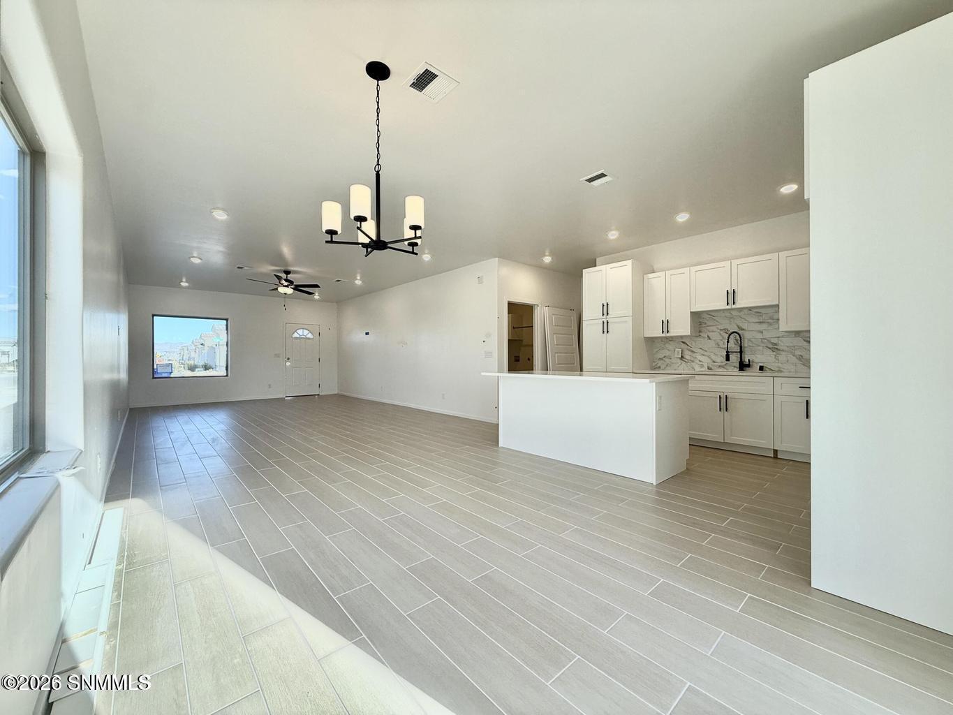 7589 Clarion Way Property Photo 5