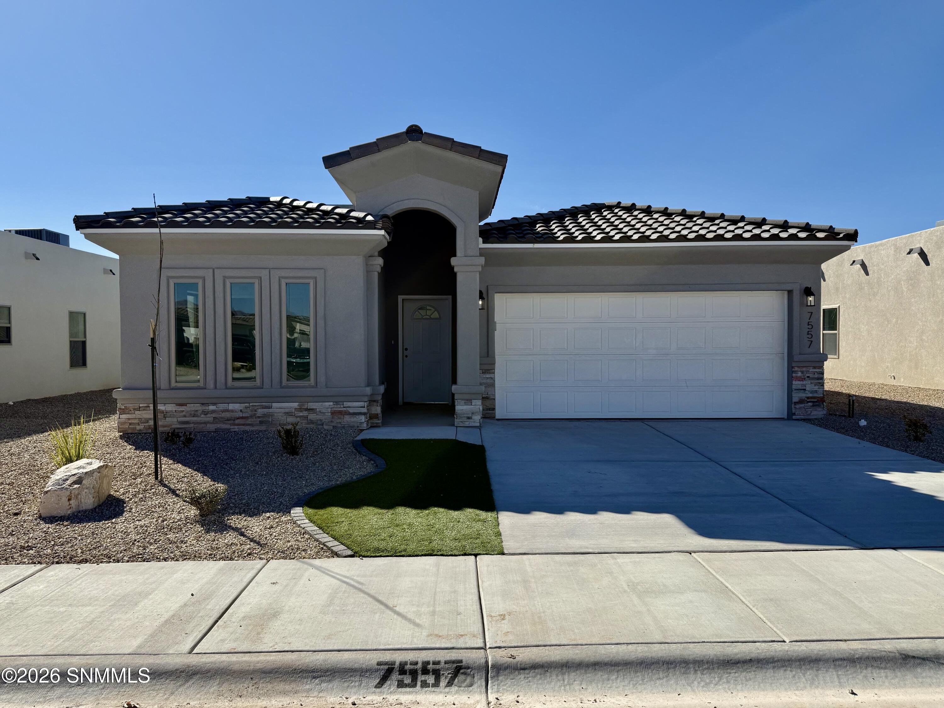 7557 Clarion Way Property Photo 2