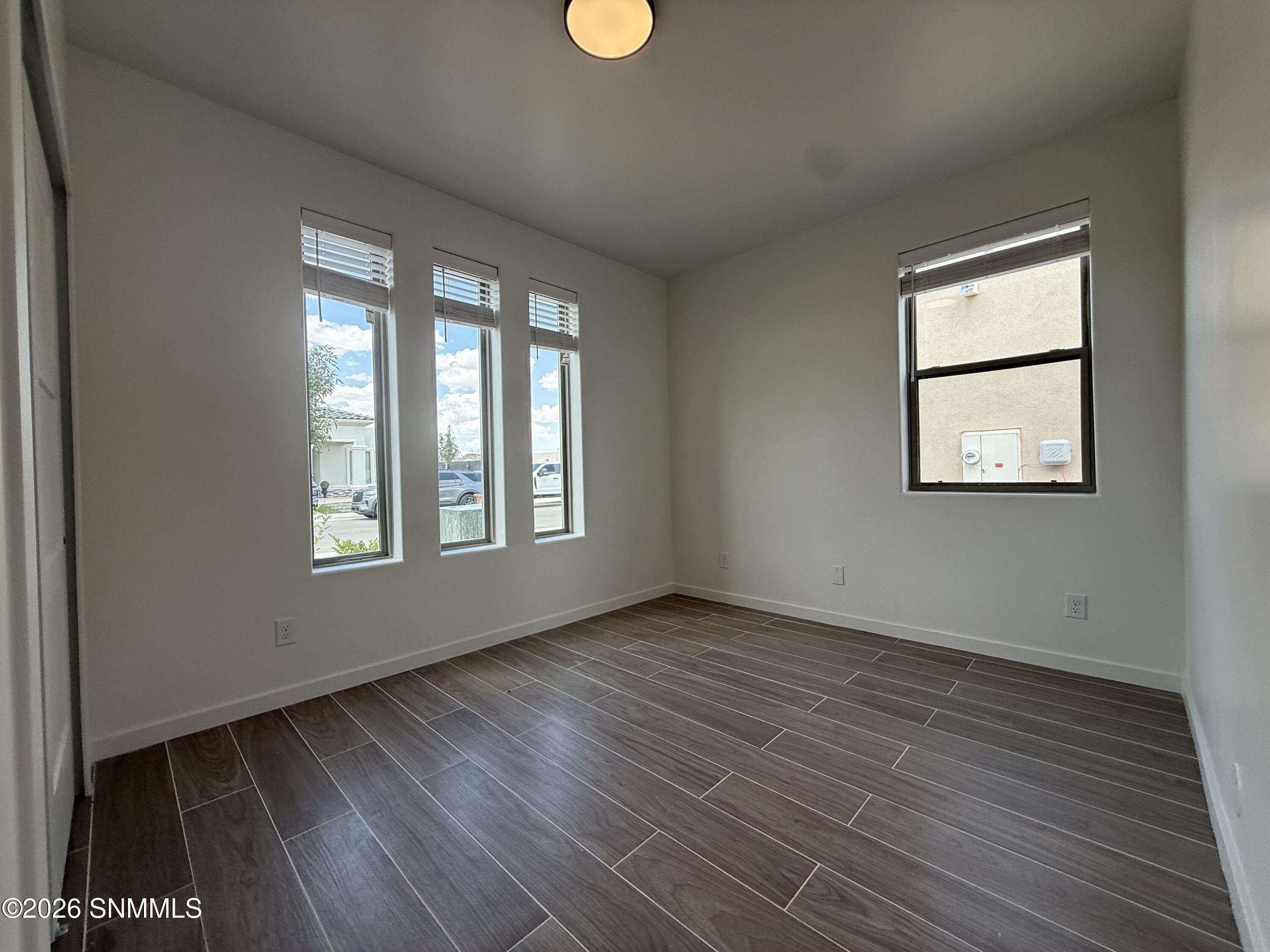 3742 Daybreak Street Property Photo 6