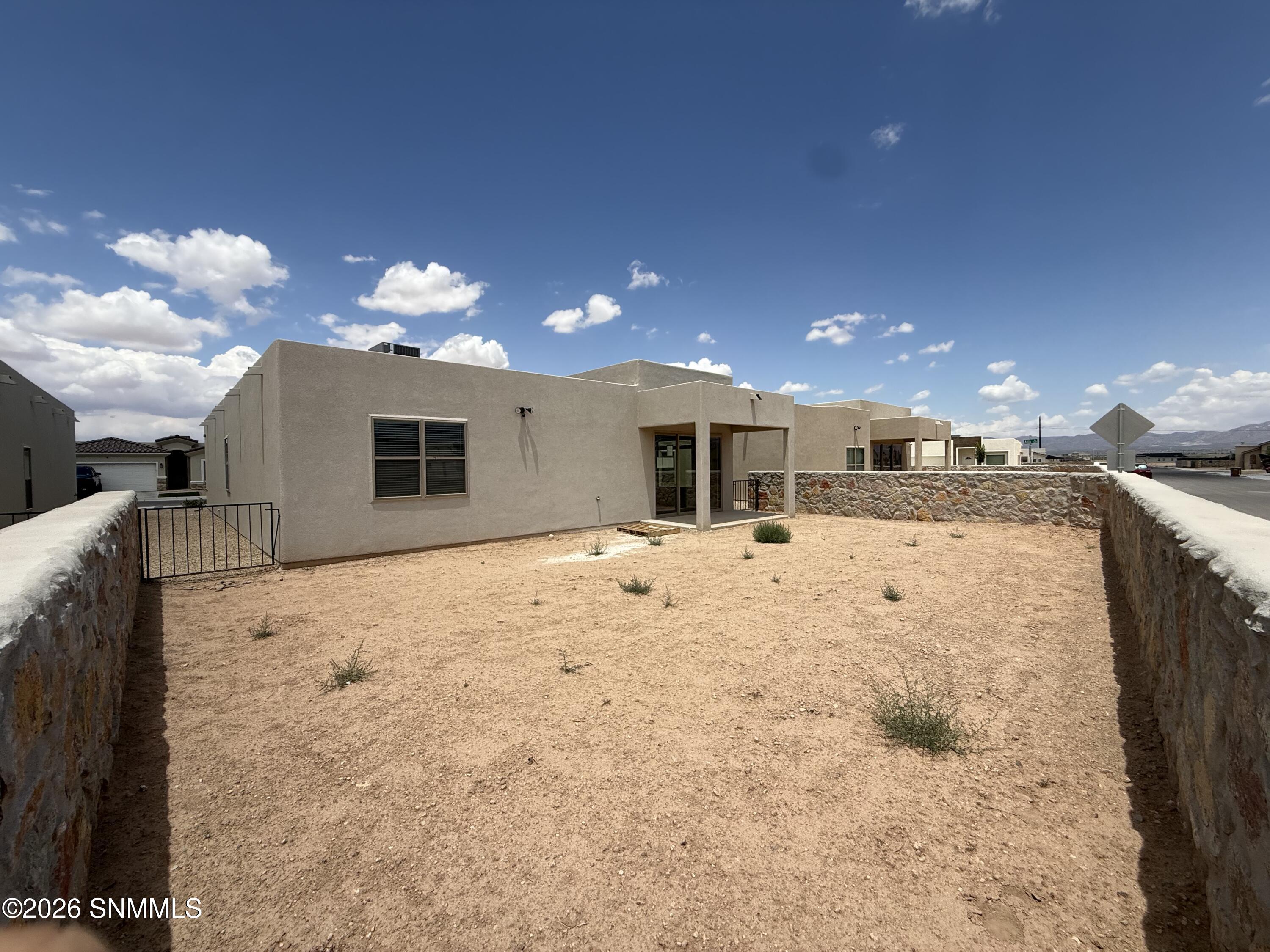 3742 Daybreak Street Property Photo 27
