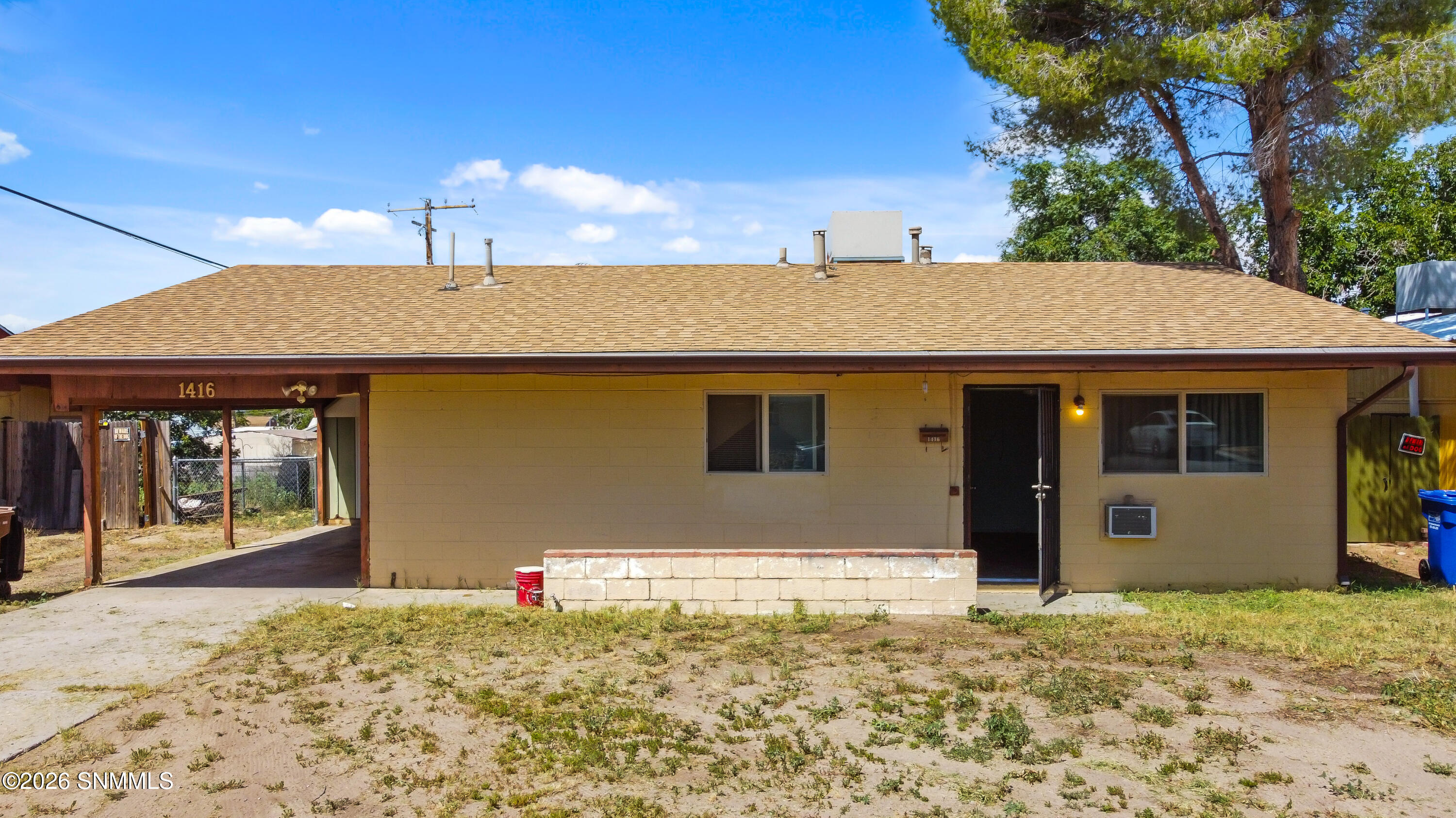 1416 Lees Drive Property Photo 2