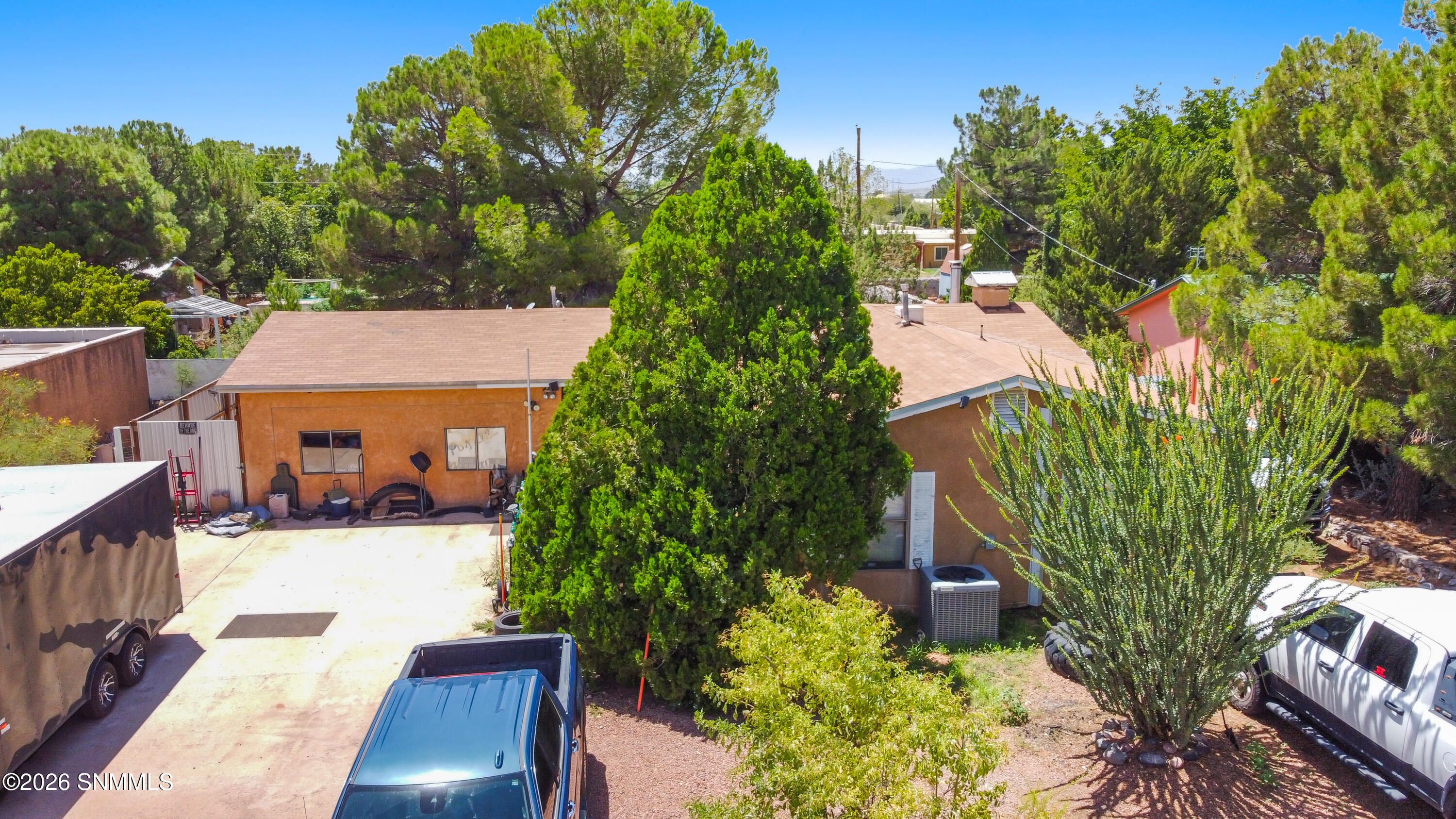 5013 Redland Drive Property Photo 1