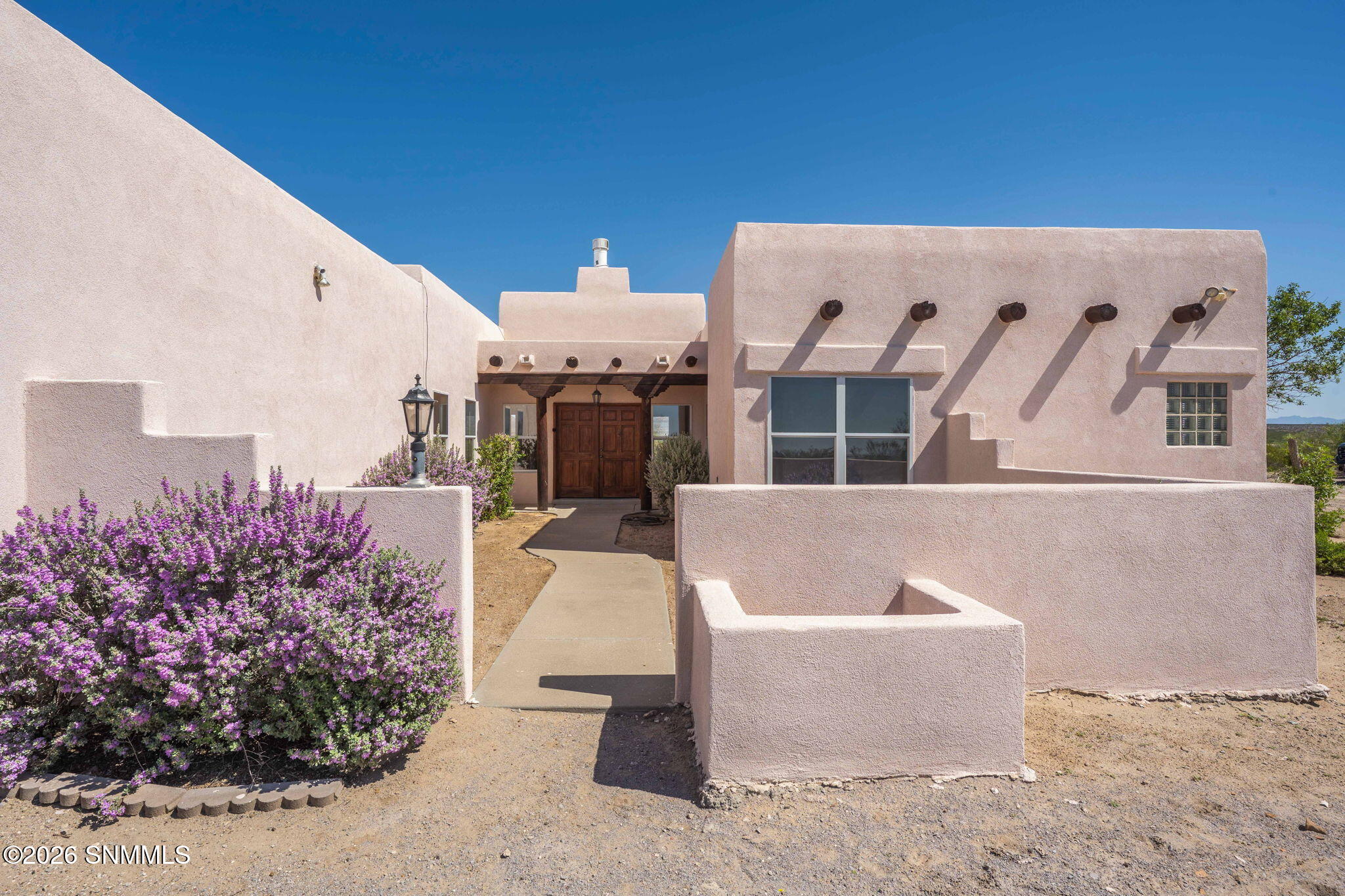1900 Desert Ridge Rise Road Property Photo 3