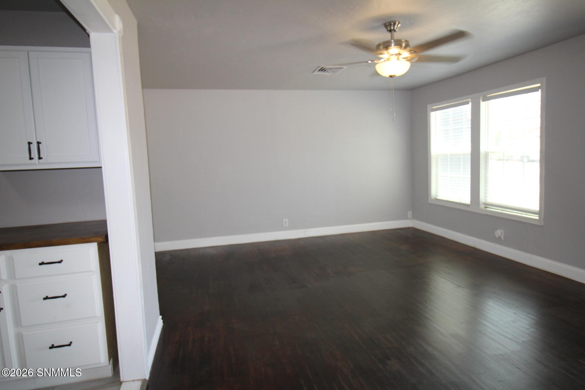 1613 W Walnut Street Property Photo 29