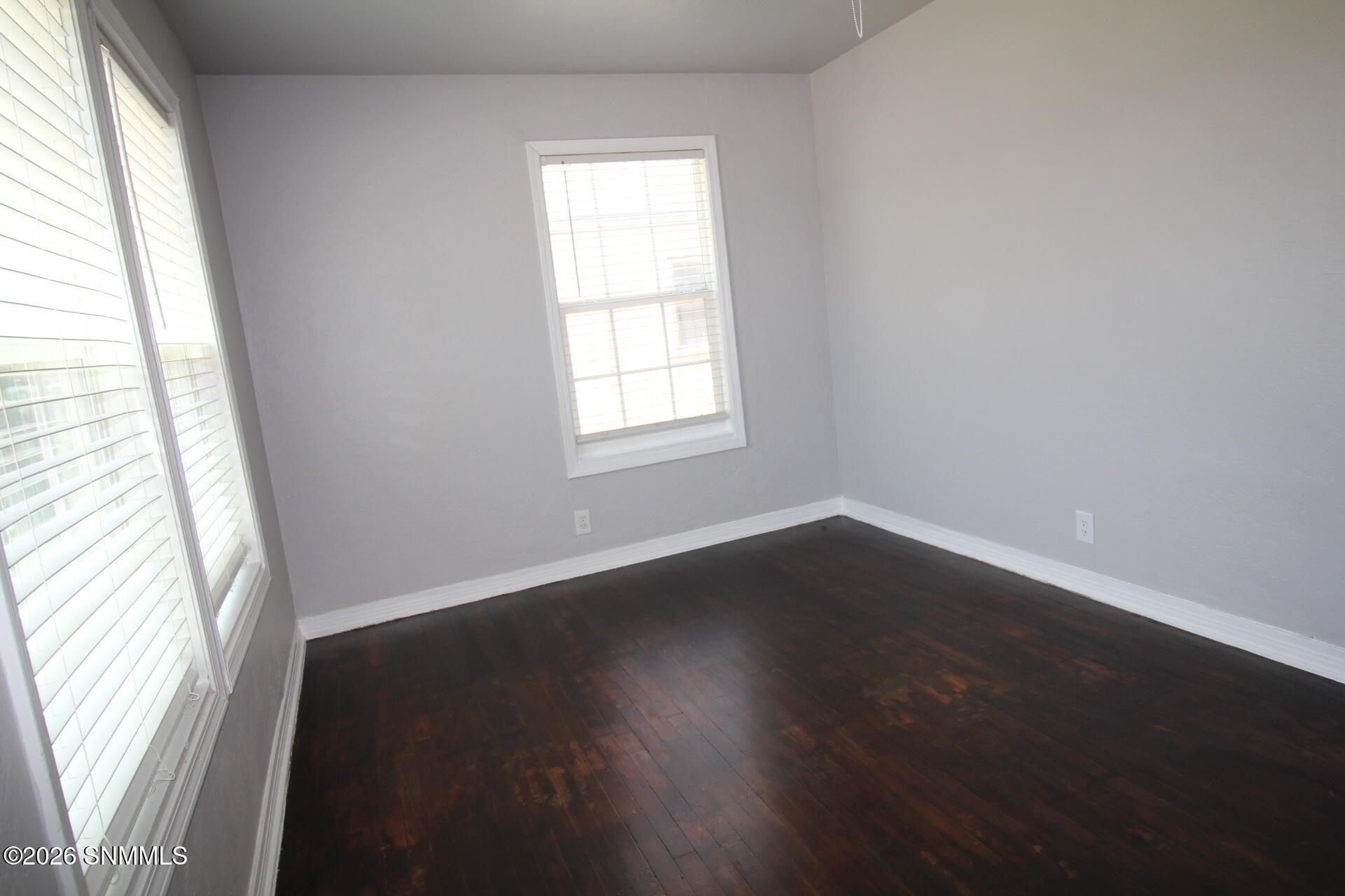 1613 W Walnut Street Property Photo 32