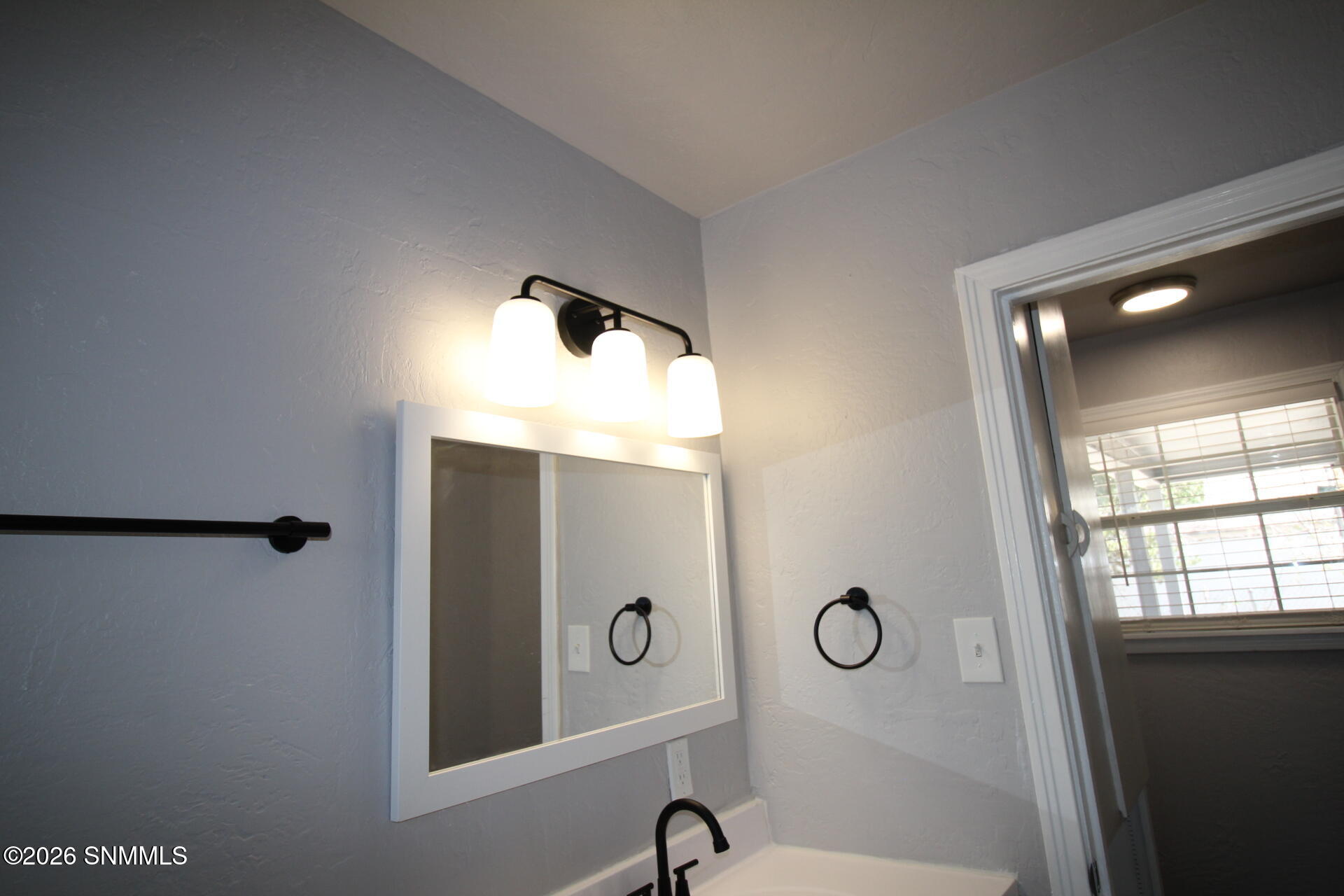 1613 W Walnut Street Property Photo 48
