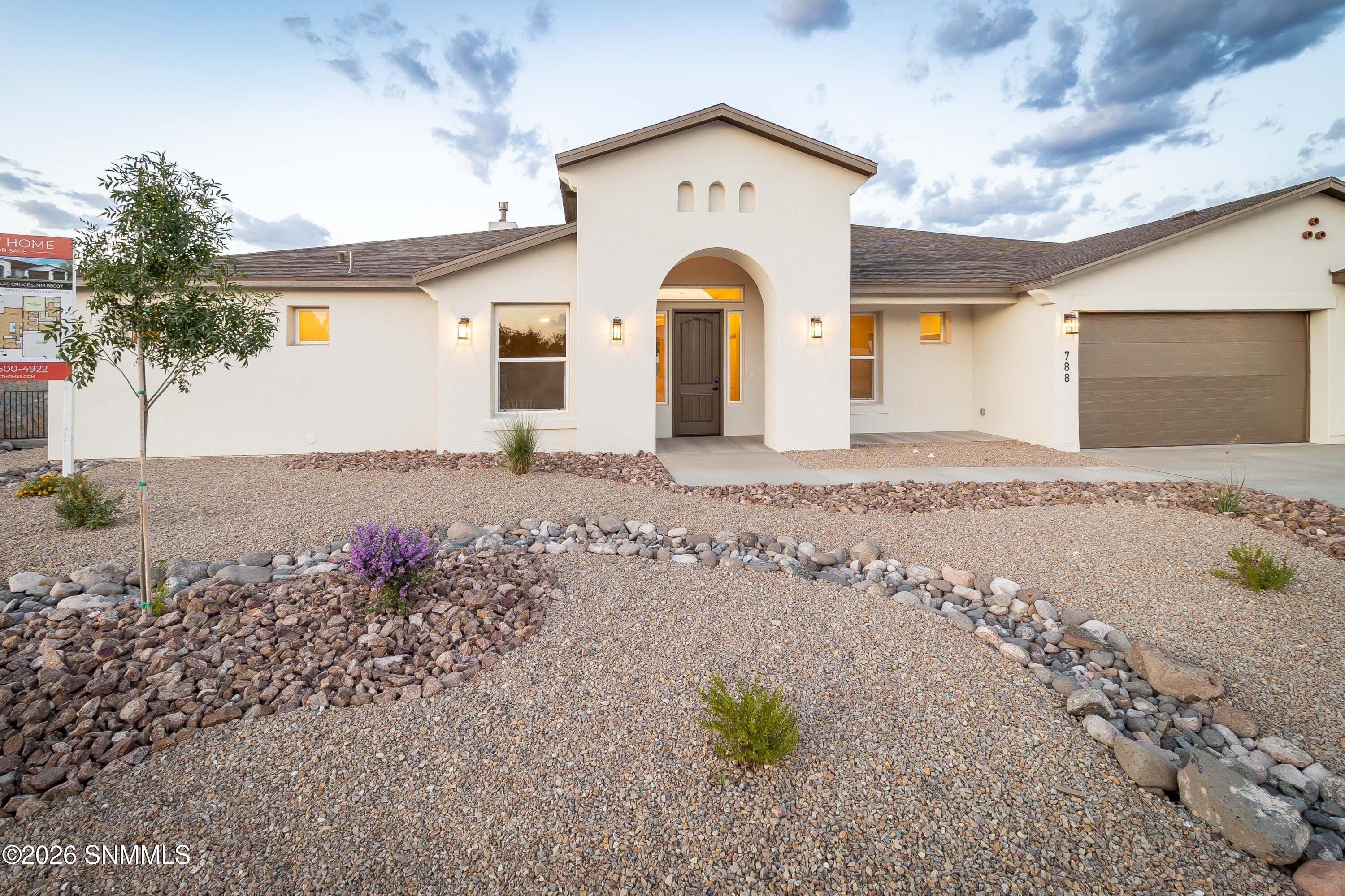 788 Basha Arc Property Photo 2