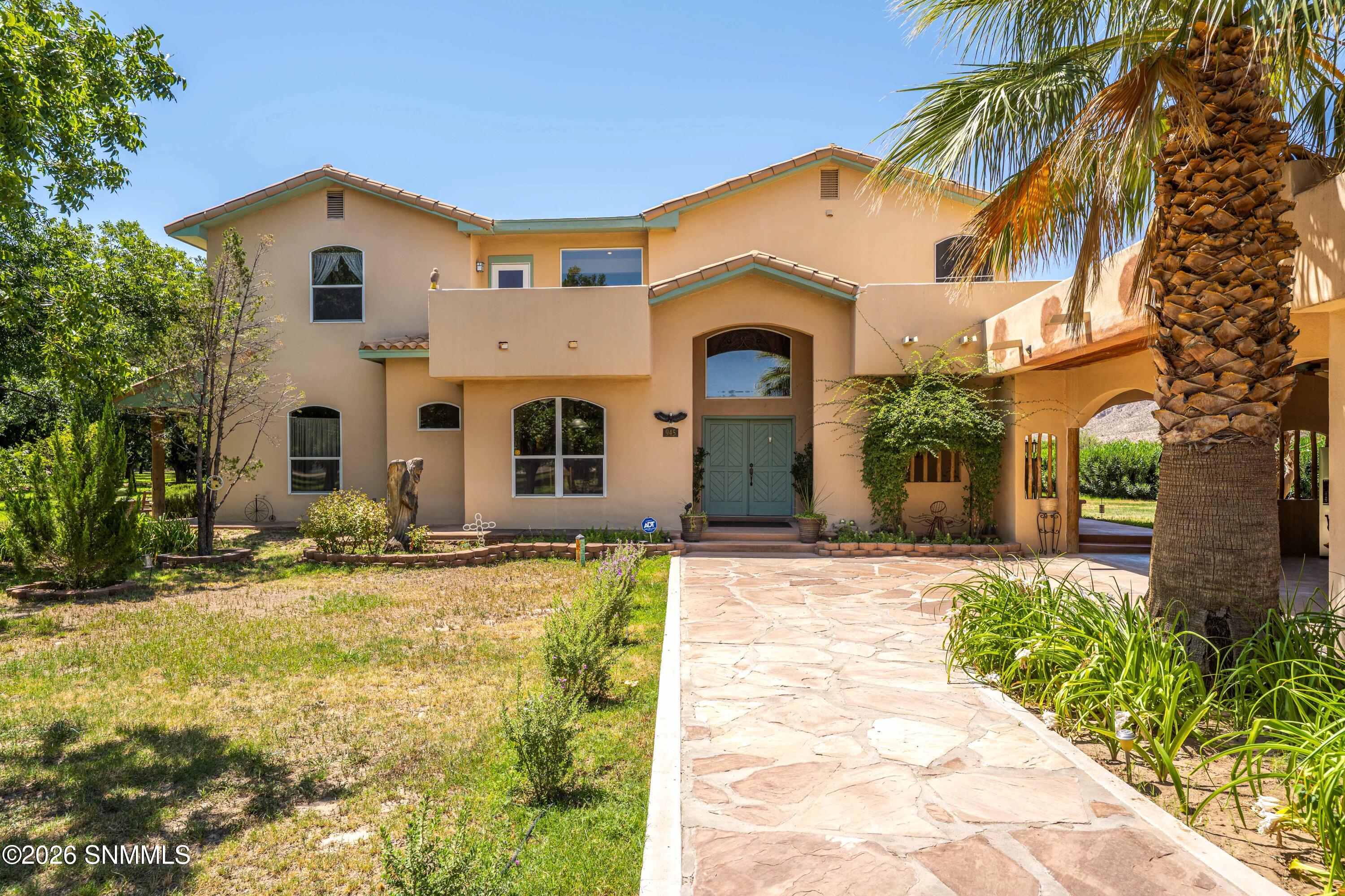945 Eagle Wings Road Property Photo 3