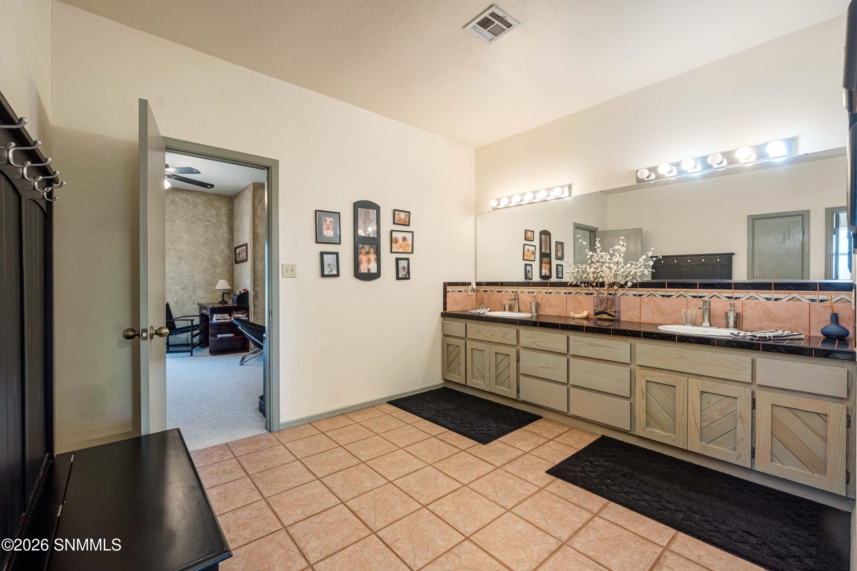 945 Eagle Wings Road Property Photo 25