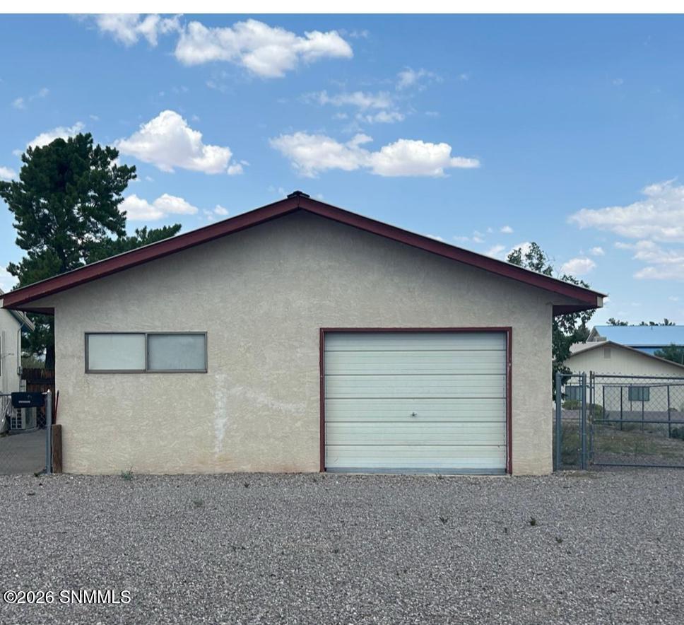 716 Erie Avenue Property Photo 18
