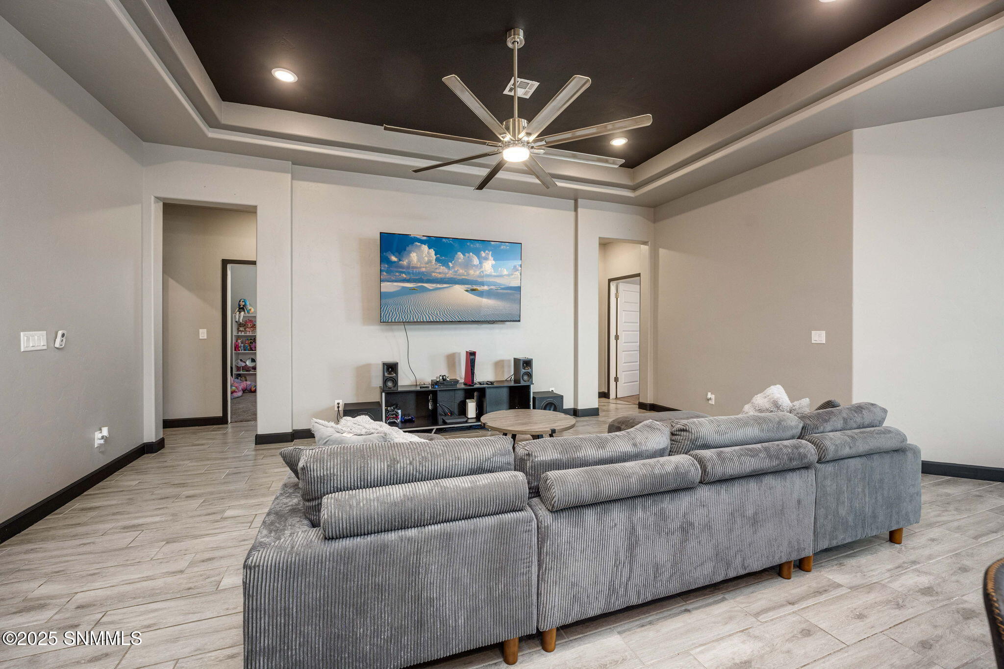 6107 Andromeda Loop Property Photo 7