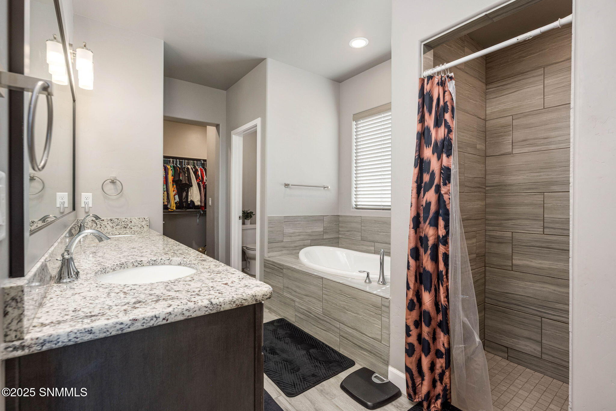 6107 Andromeda Loop Property Photo 19
