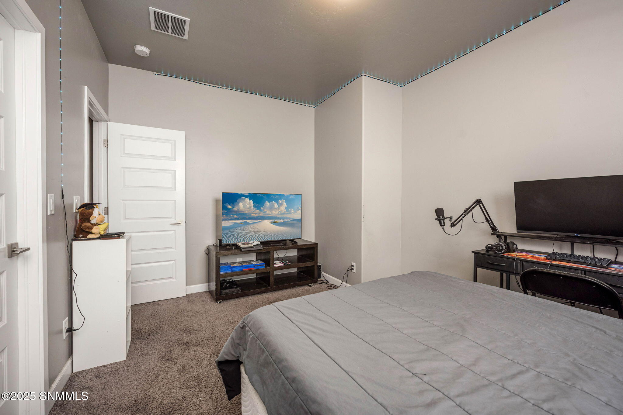 6107 Andromeda Loop Property Photo 29
