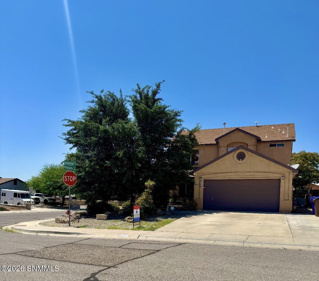 1127 Steins Drive Property Photo 2