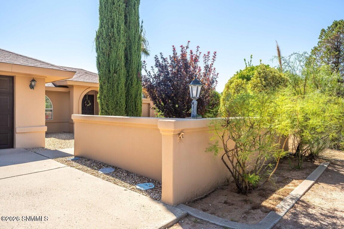 6100 San Augustin Drive Property Photo 5