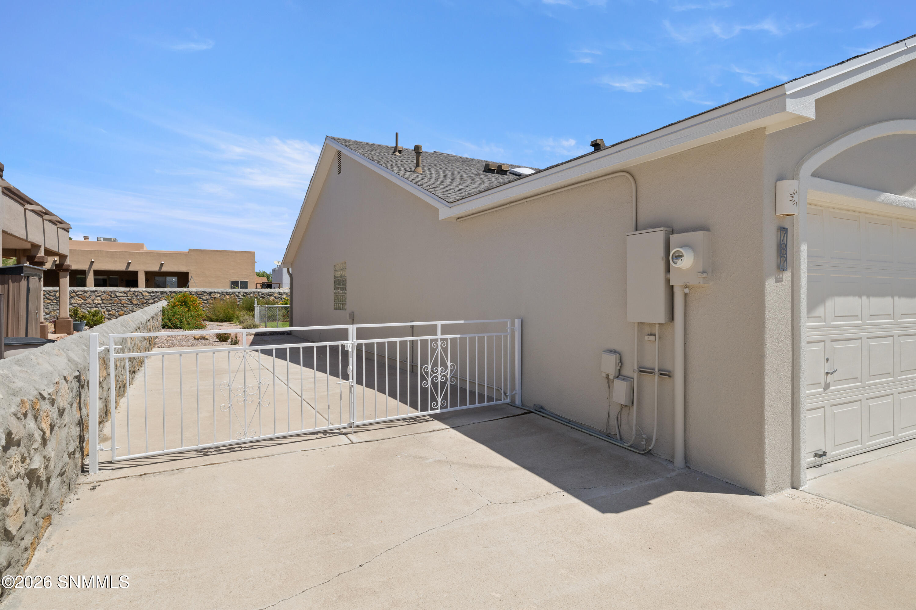 782 Stone Canyon Drive Property Photo 4