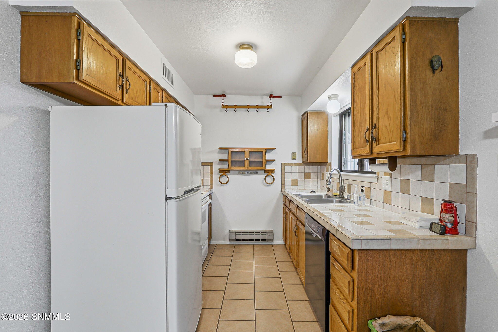 1636 Capitan Avenue Property Photo 11