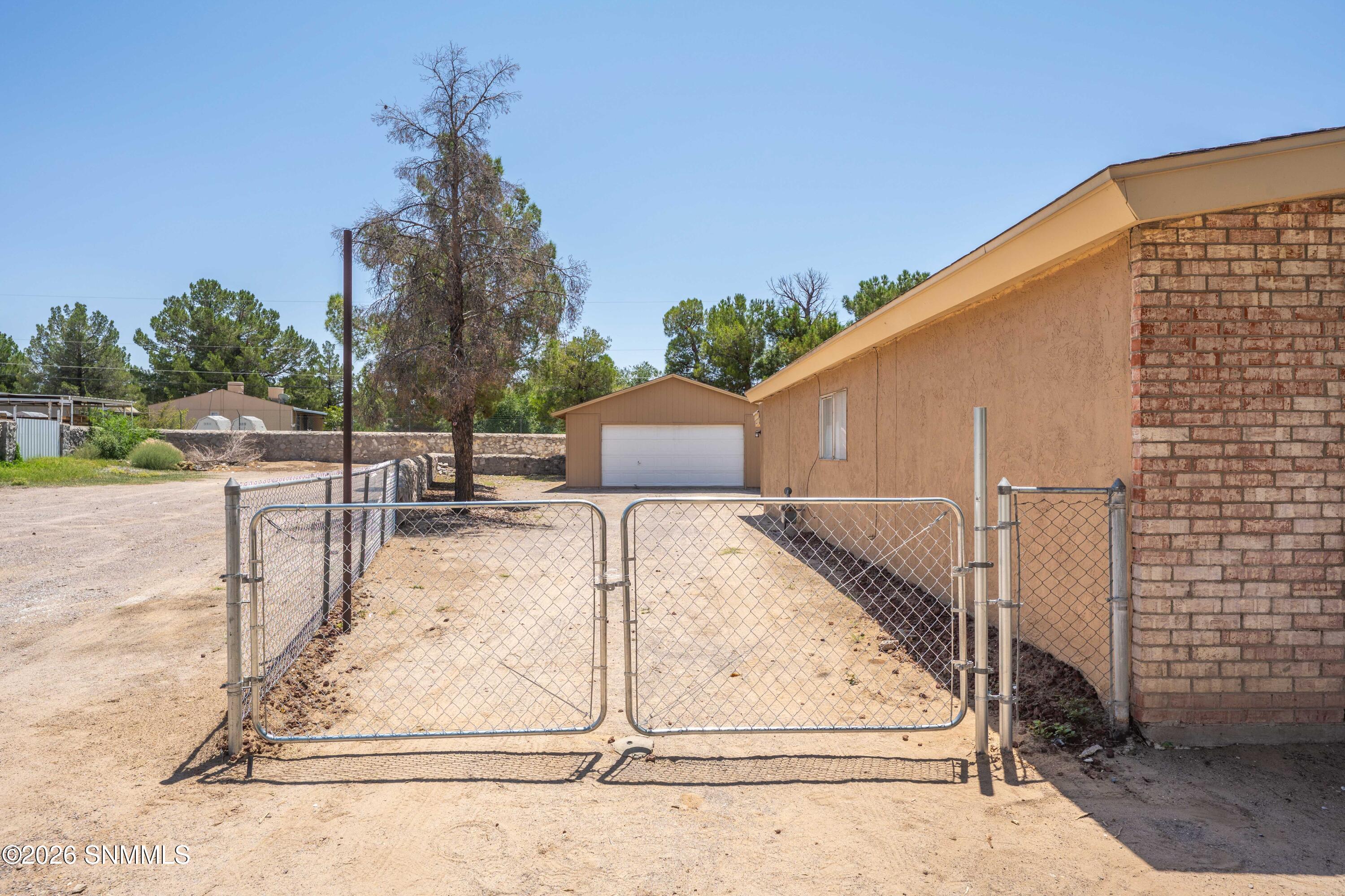 1440 Juniper Property Photo 30