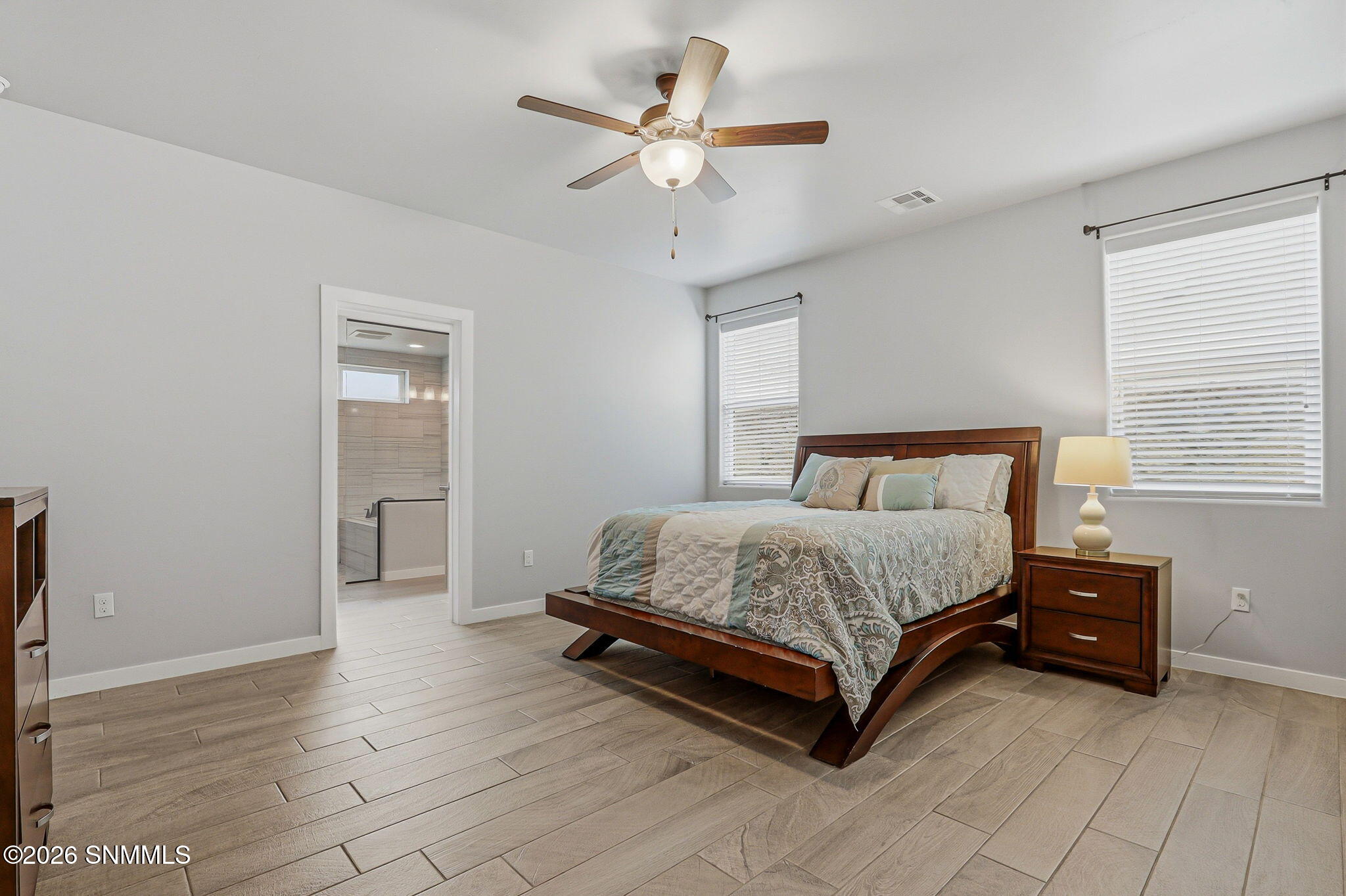 6093 Arosa Street Property Photo 17