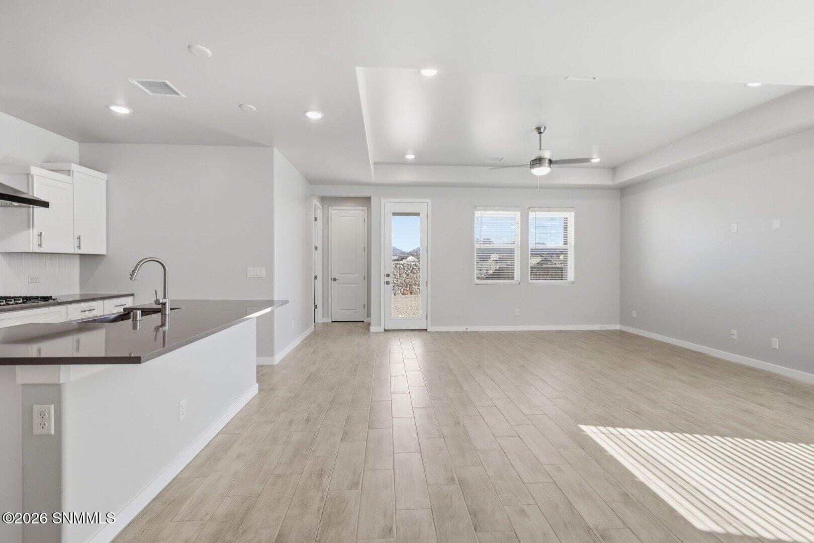 6055 Green Ridge Drive Property Photo 3