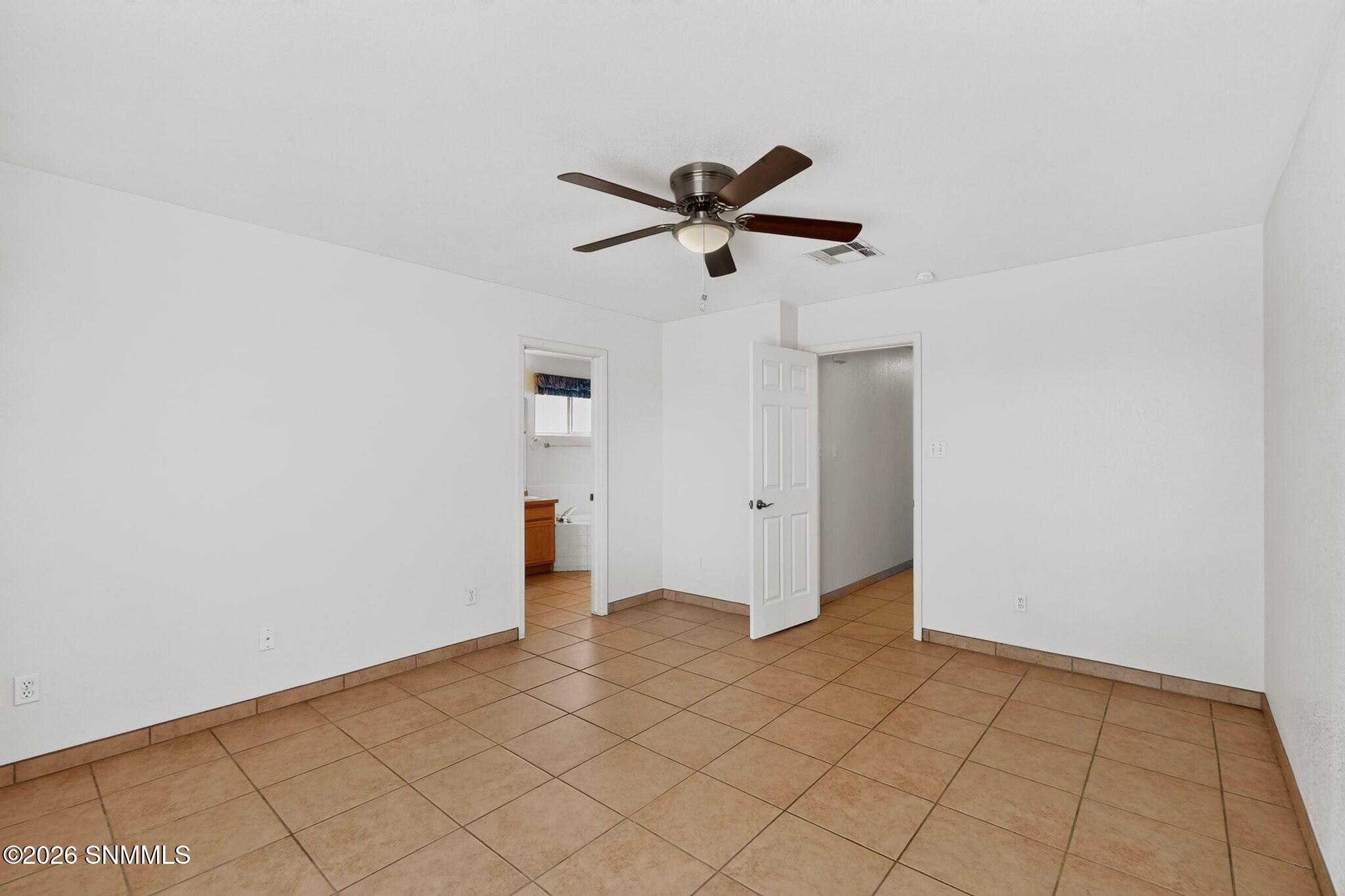 753 Scenic View Drive Property Photo 11