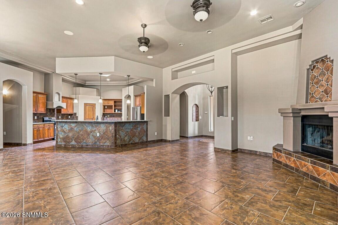 4192 Santa Lucia Arc Property Photo 9