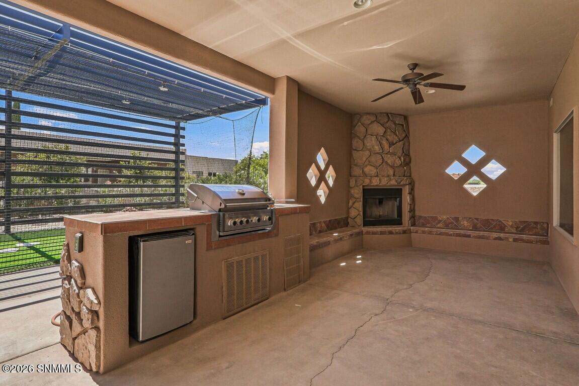 4192 Santa Lucia Arc Property Photo 9