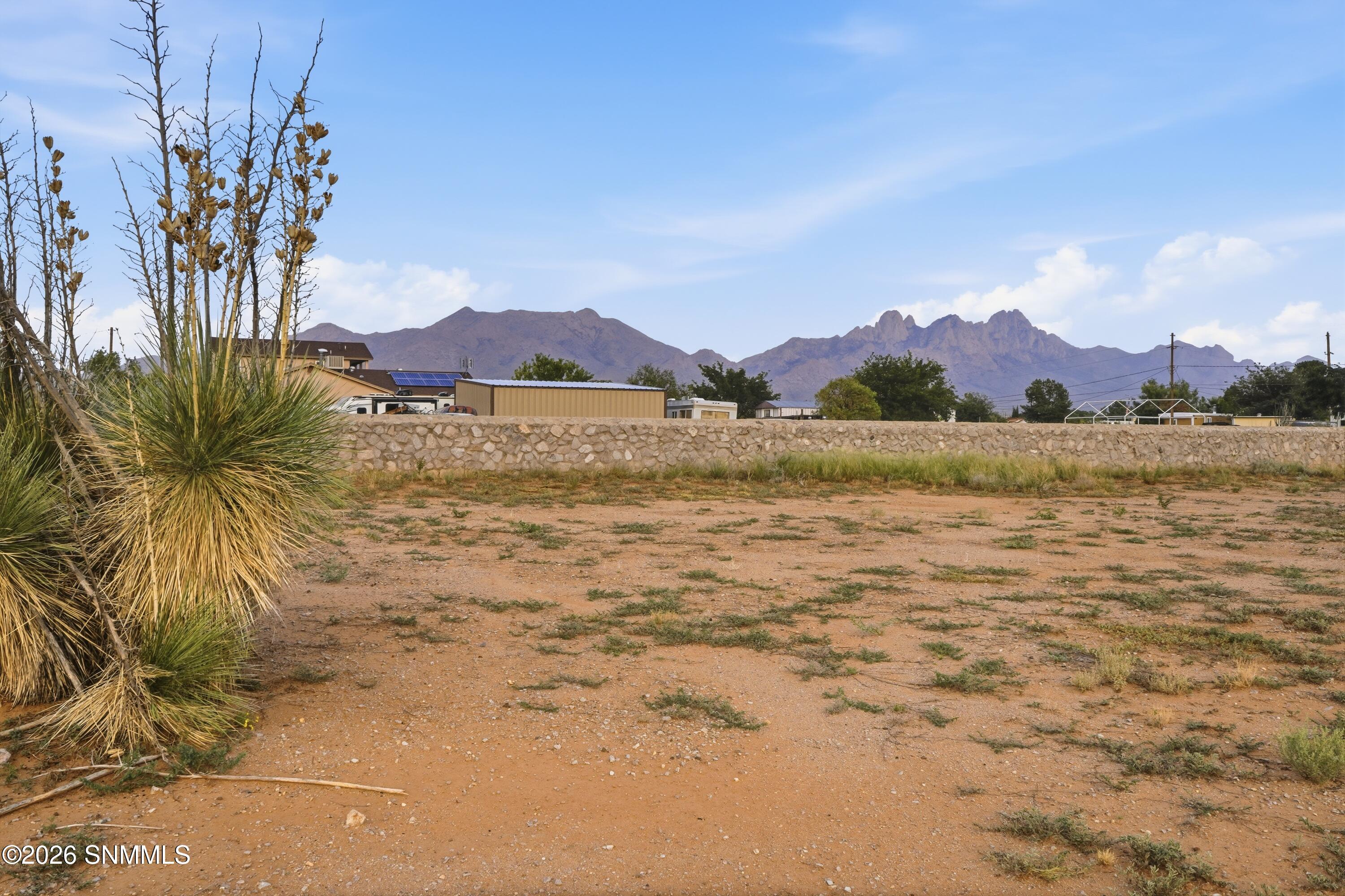 8940 Corona Road Property Photo 5