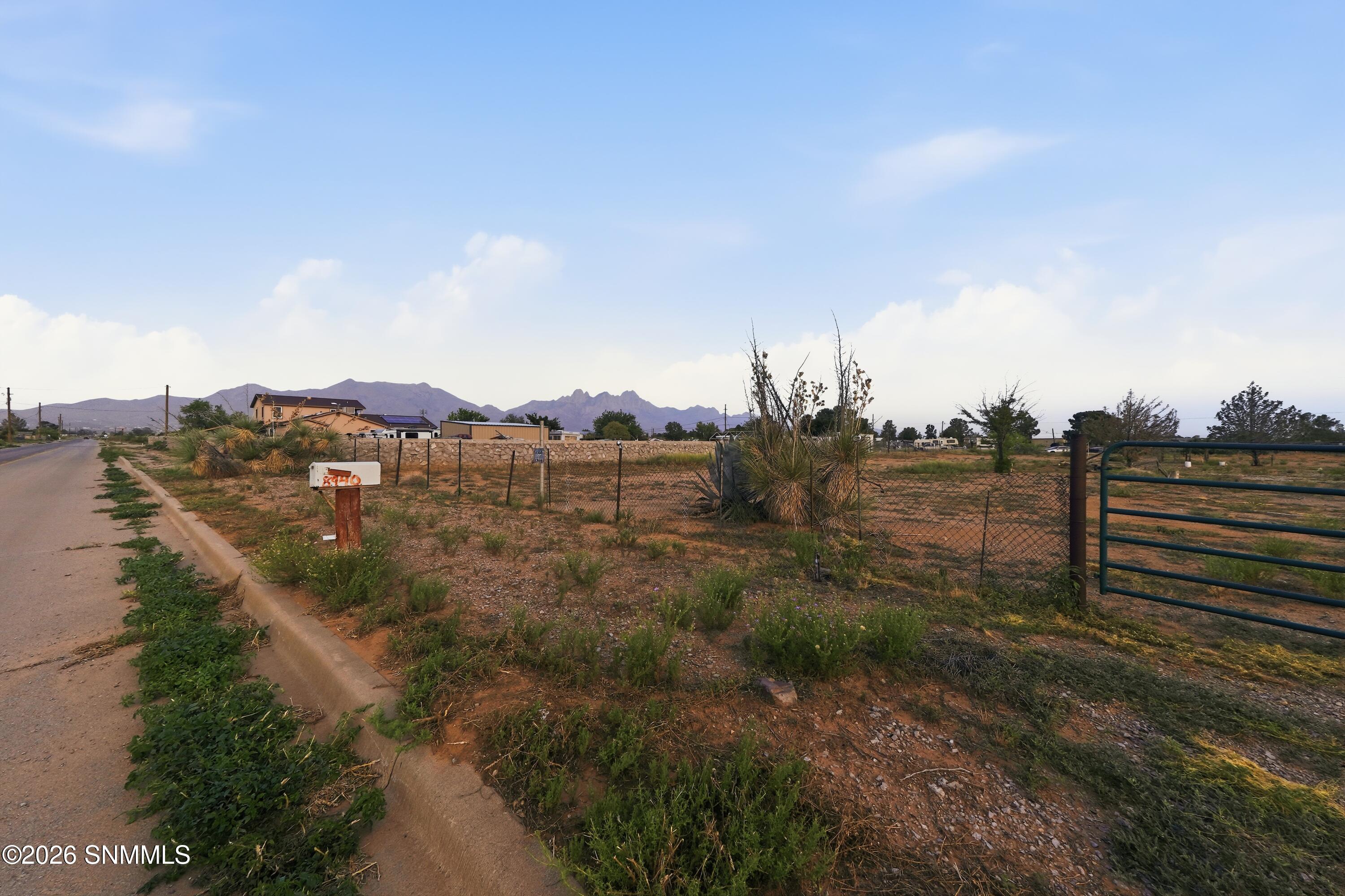 8940 Corona Road Property Photo 8